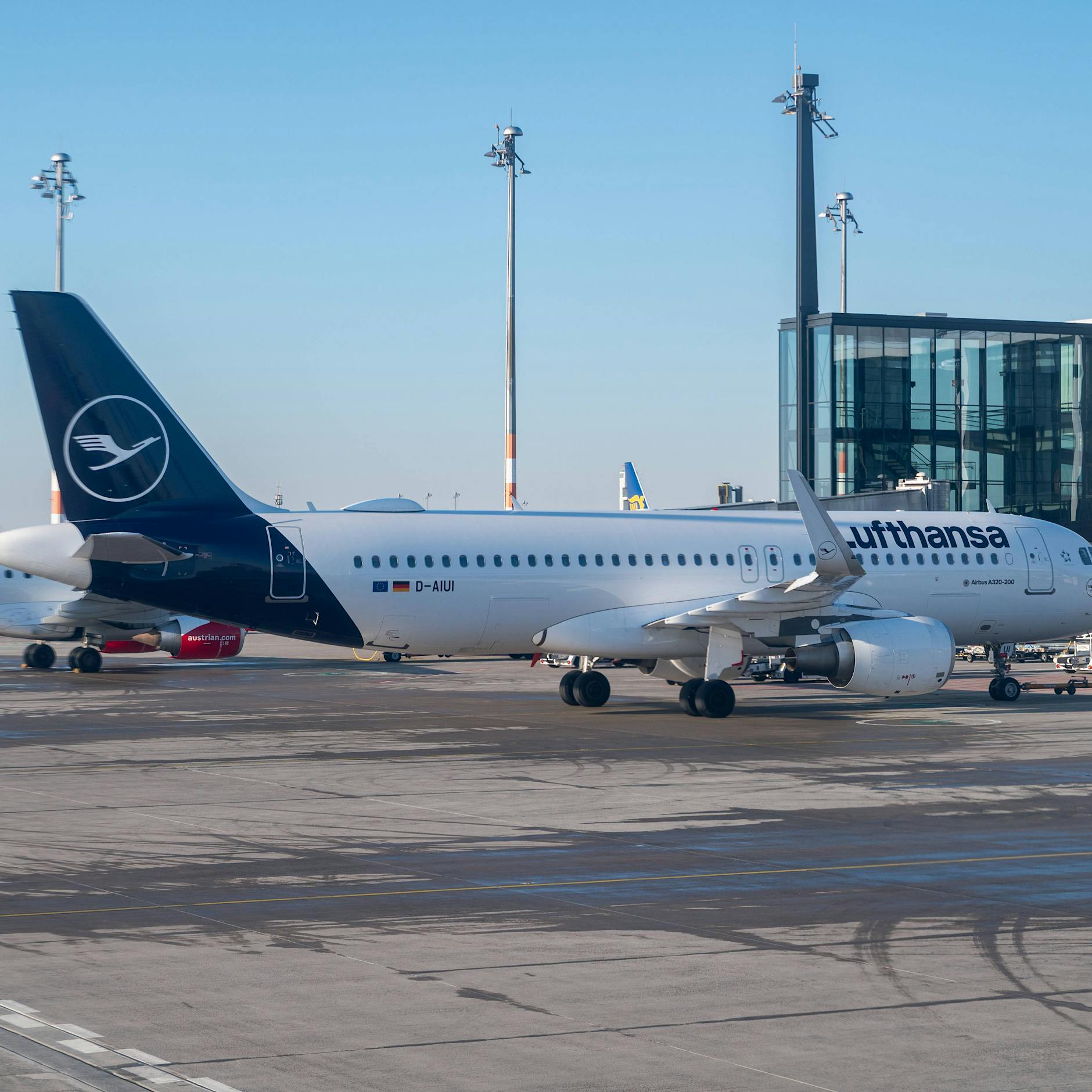 Video zeigt: Hier wird der Bahnhof am BER geräumt! DAS ist der Grund!