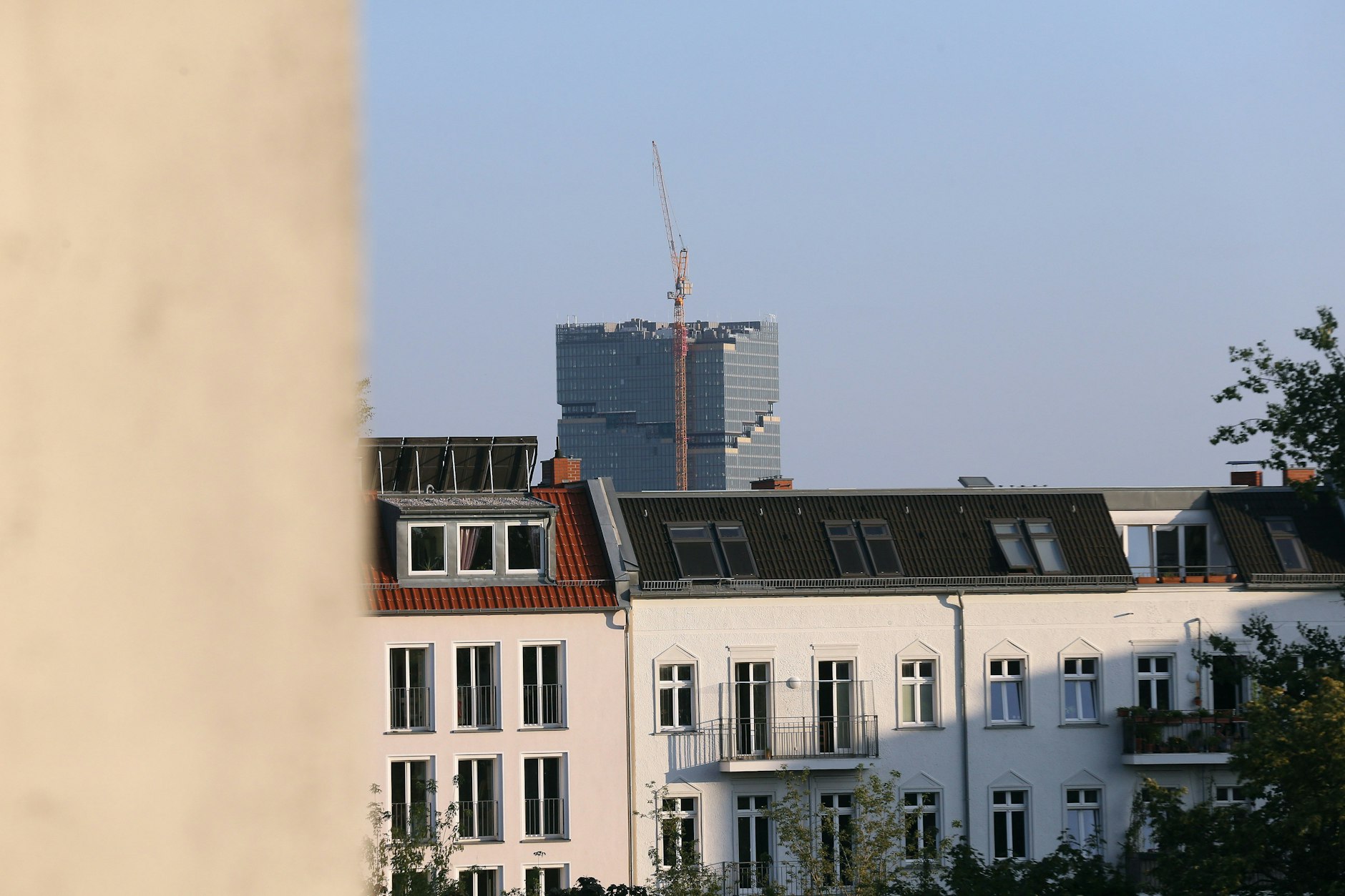 Der Senat plant im Bezirk Friedrichshain-Kreuzberg ein weiteres Hochhaus ähnlich dem „Amazon Tower“ zu bauen.