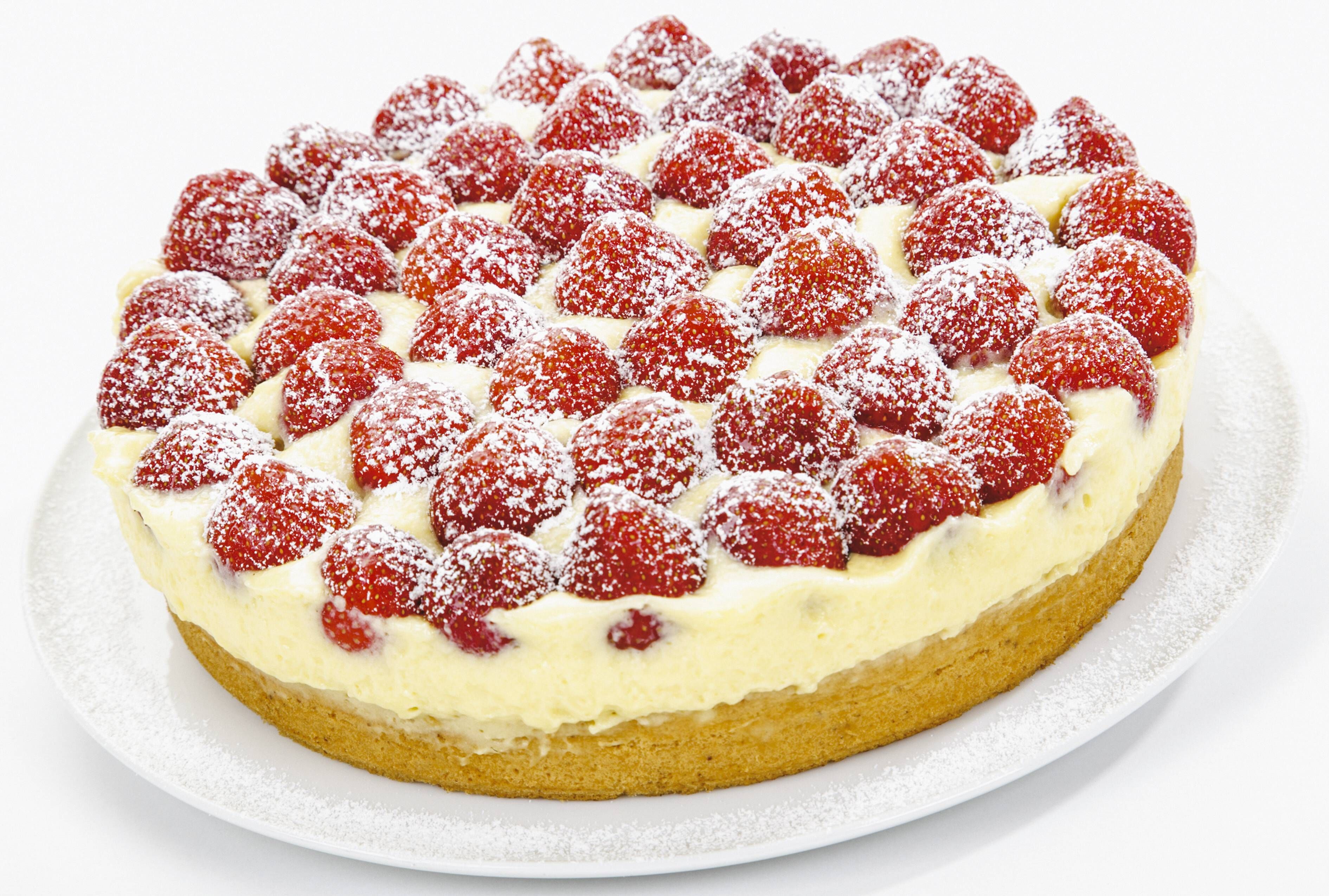 Tolles Rezept für Erdbeerkuchen mit feiner Zitrone-Sahne-Creme