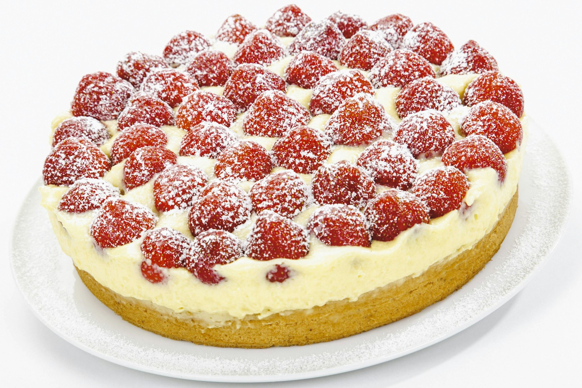 Erdbeerkuchen mit feiner Zitronen-Sahne-Creme.