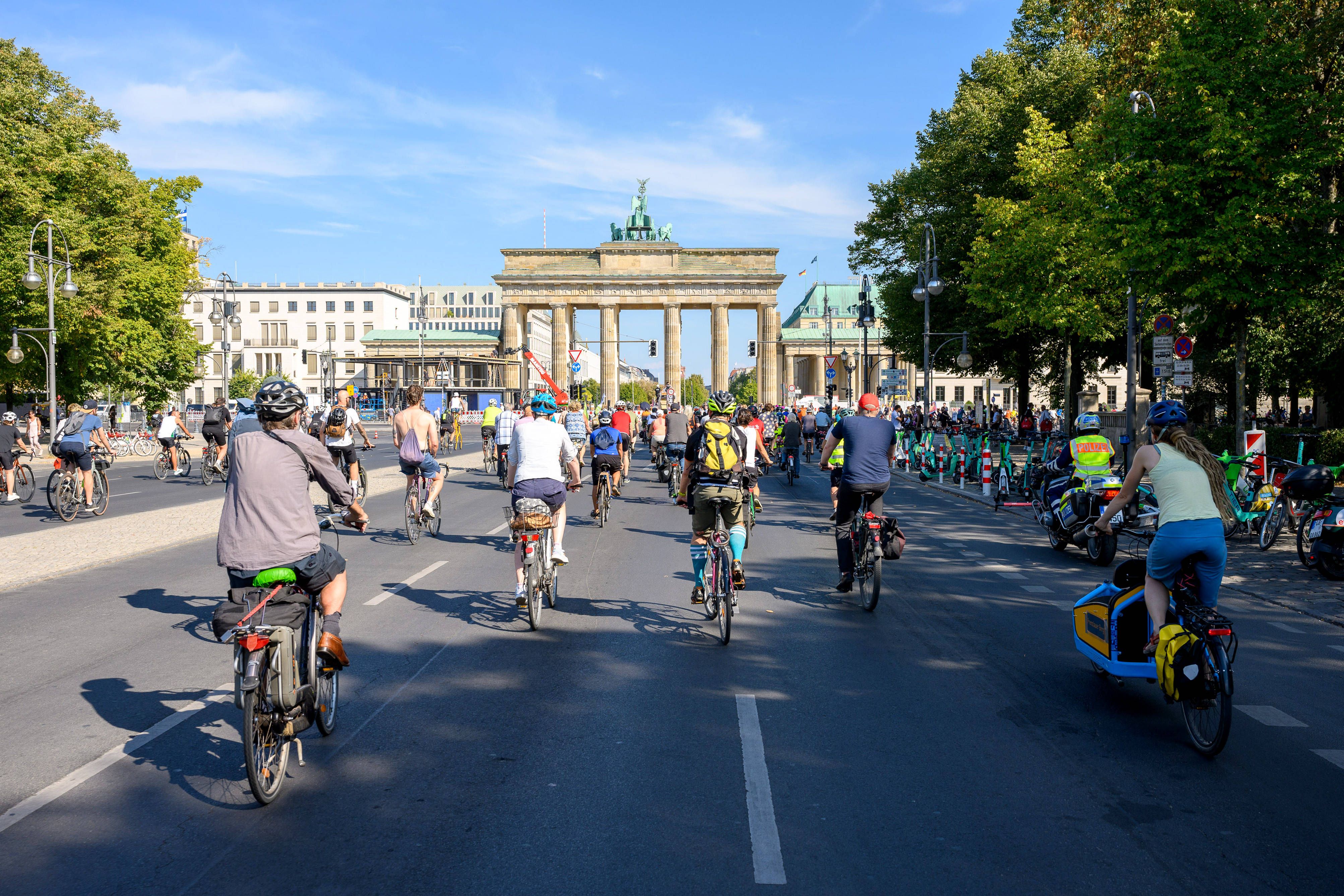 Riesiger Fahrradkorso in Berlin: 2000 Radler erwartet – Verkehrschaos mit Ansage! Alle Infos HIER!