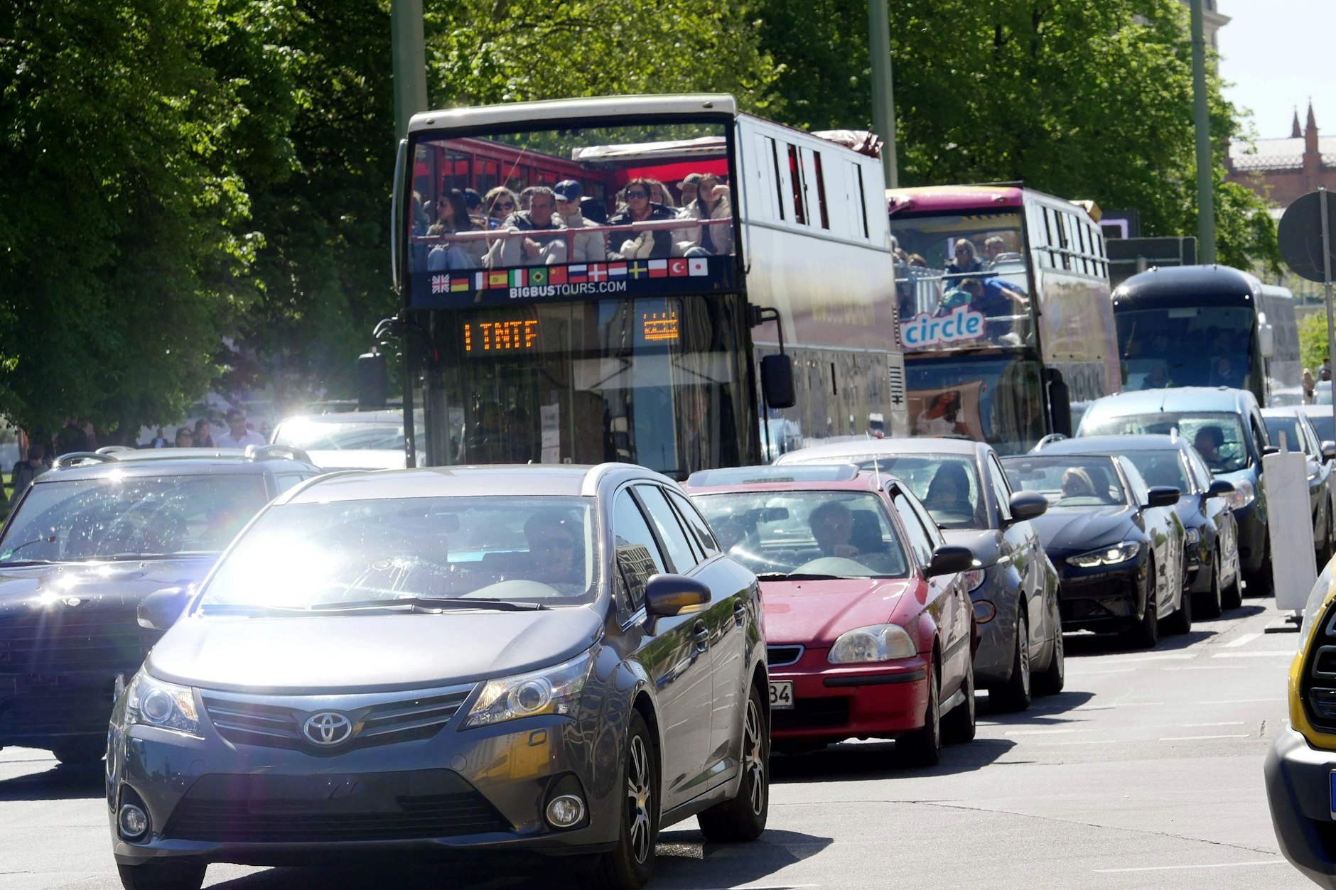 Stau-Alarm in Berlin – Die Übersicht für die Bezirke. (Symbolfoto)