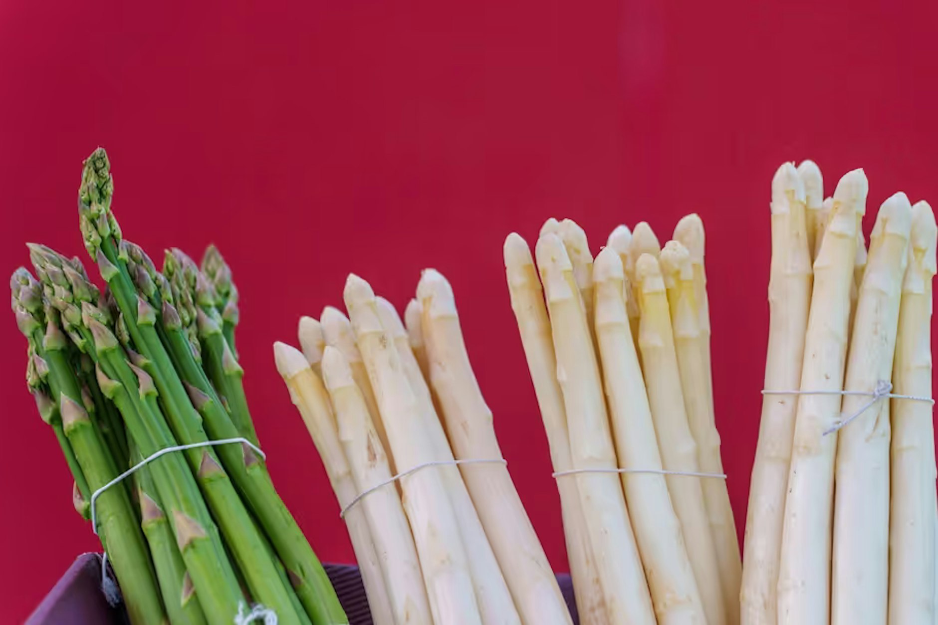 Grün oder weiß? Egal, nicht alle Deutschen mögen das saisonale Stangengemüse auf dem Teller.