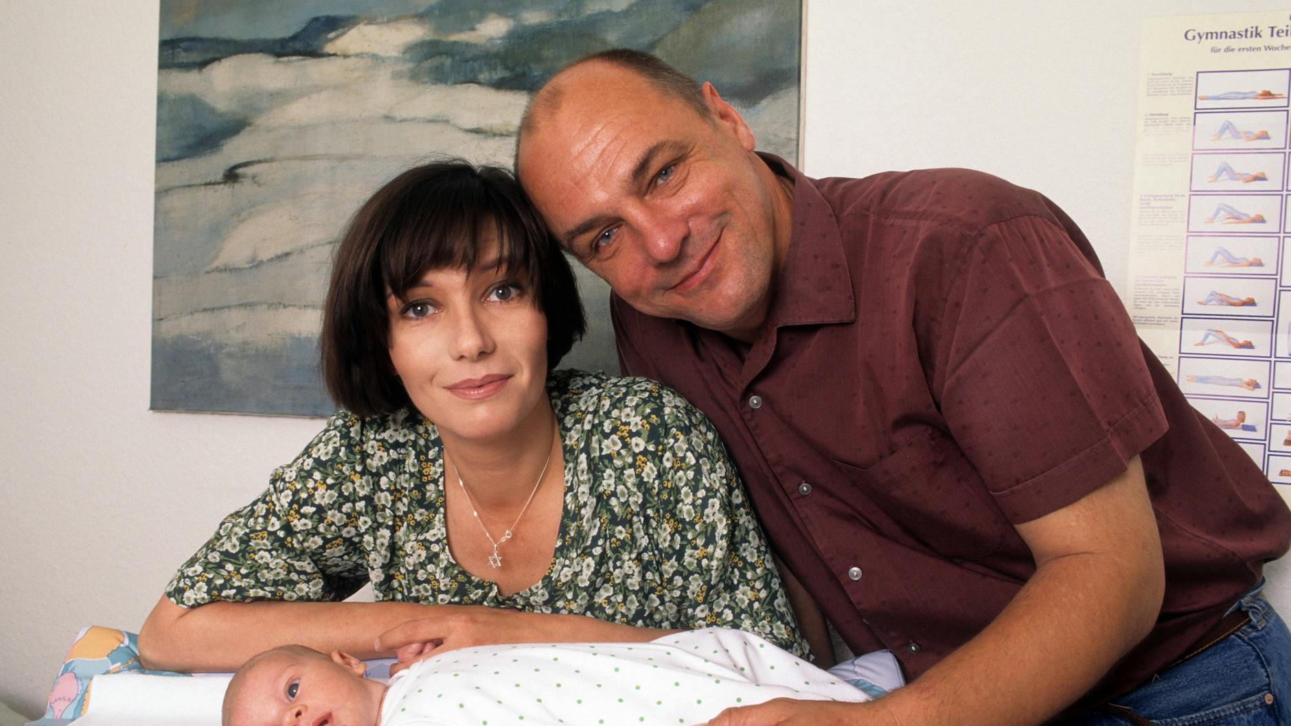 Raphaela Dell mit ihrem Mann Manfred Tauchen und Tochter Hannah.
