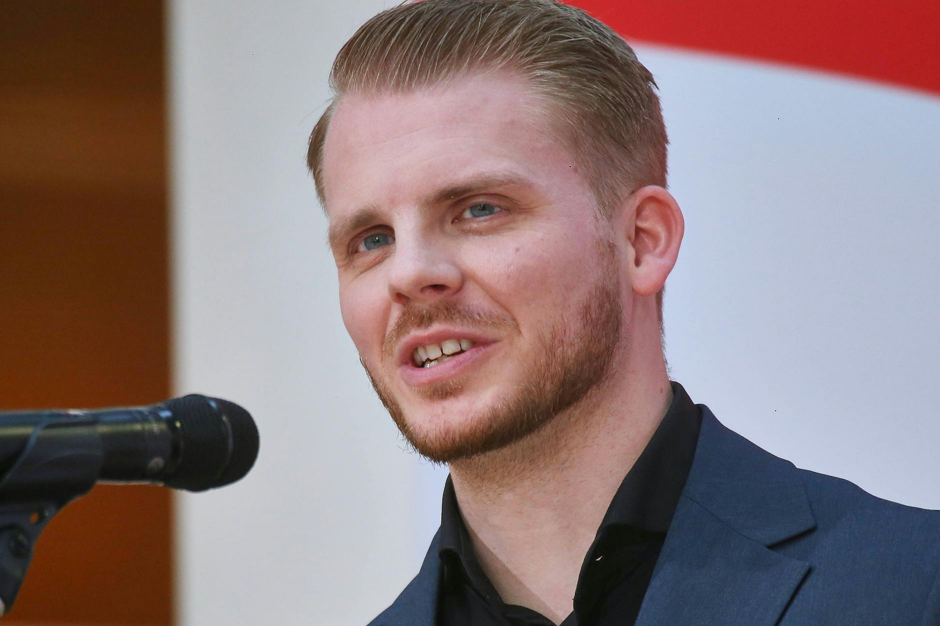 Tim Klüssendorf ist ein politischer Senkrechtstarter. Jetzt soll er der neue SPD-Generalsekretär werden.