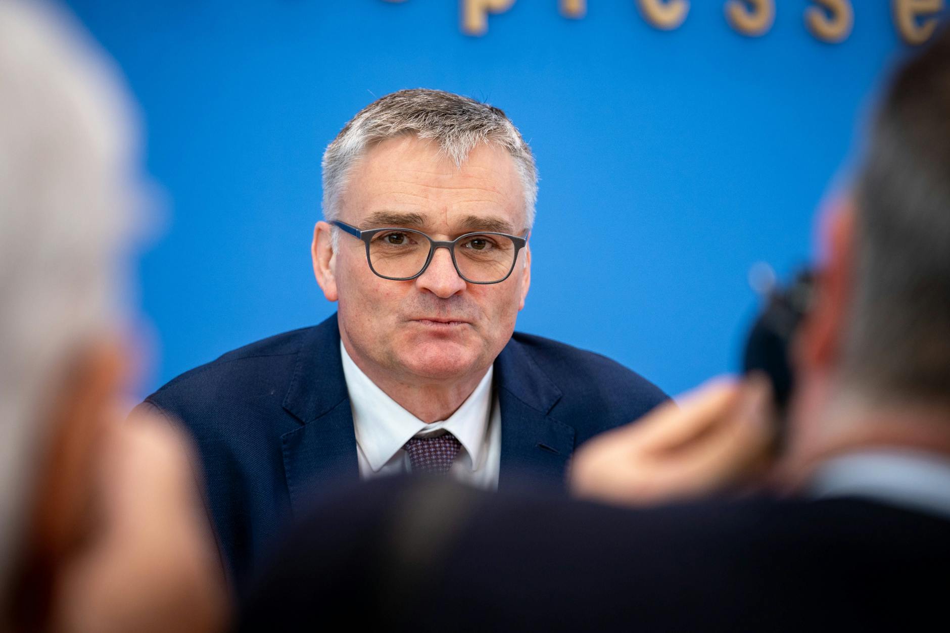 Regierungspressekonferenz mit Stefan Kornelius in Berlin