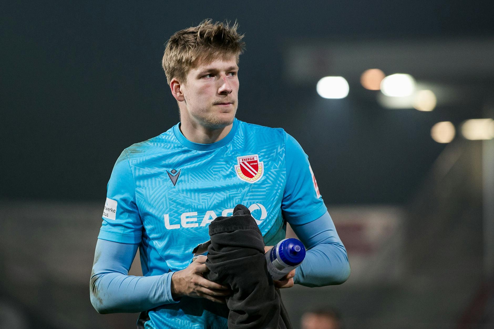 Elias Bethke spielt bei Energie Cottbus eine herausragende Saison. Der Torhüter fühlt sich bereit für den Schritt in die Bundesliga.