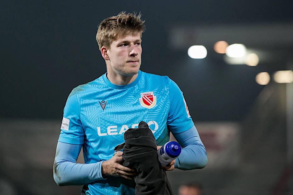 Elias Bethke spielt bei Energie Cottbus eine herausragende Saison. Der Torhüter fühlt sich bereit für den Schritt in die Bundesliga.