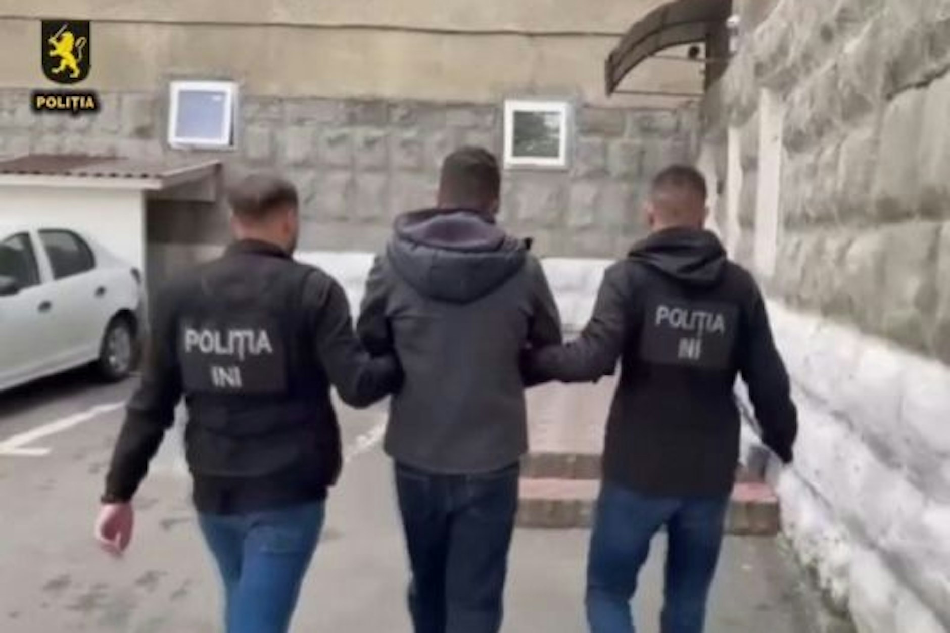 Die Polizei in Moldau hat einen Mann festgenommen, der im Verdacht steht, an mehreren Ransomware-Angriffen im Jahr 2021 beteiligt gewesen zu sein.