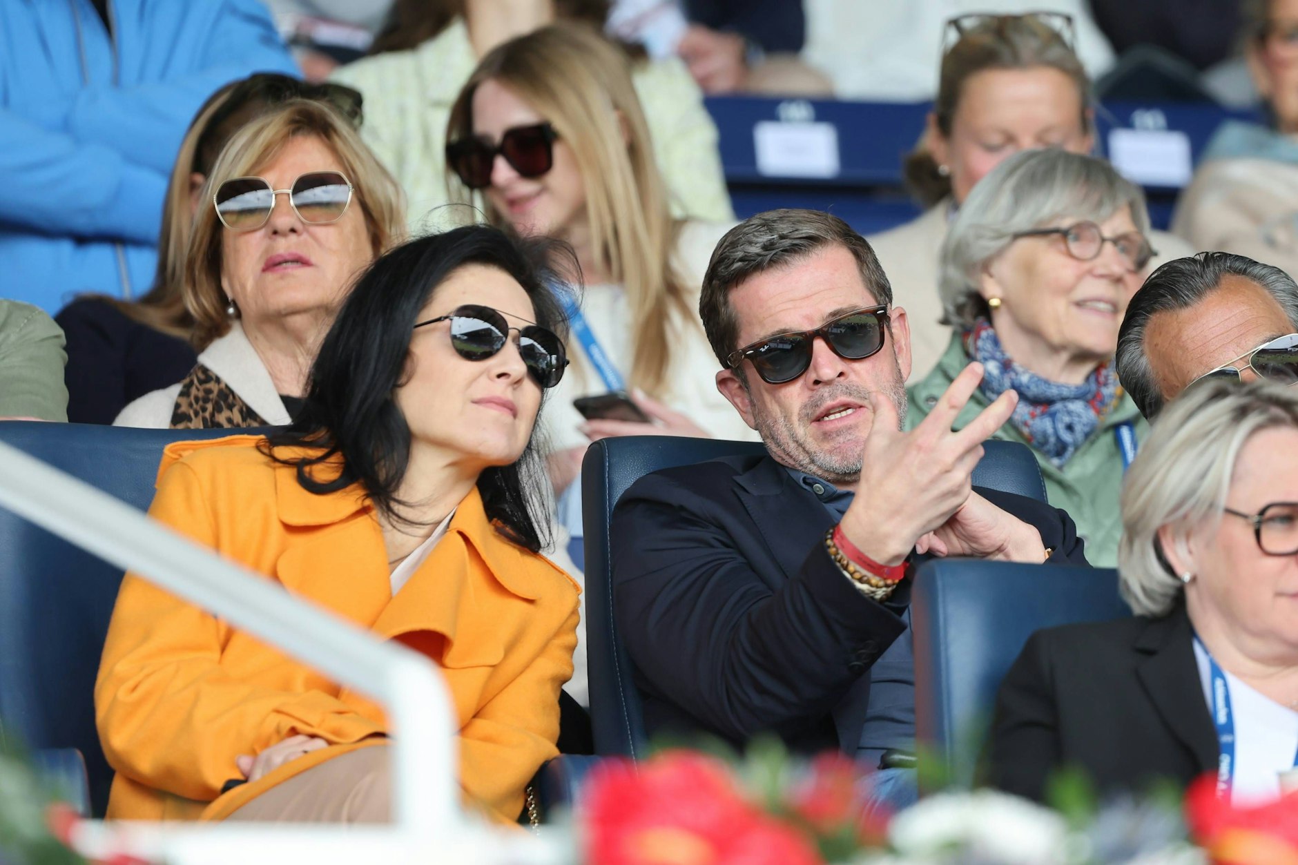 Karl-Theodor zu Guttenberg, ehemaliger Bundesminister der Verteidigung, und Katherina Reiche auf der Ehrentribüne beim Reitturnier in Aachen 2024