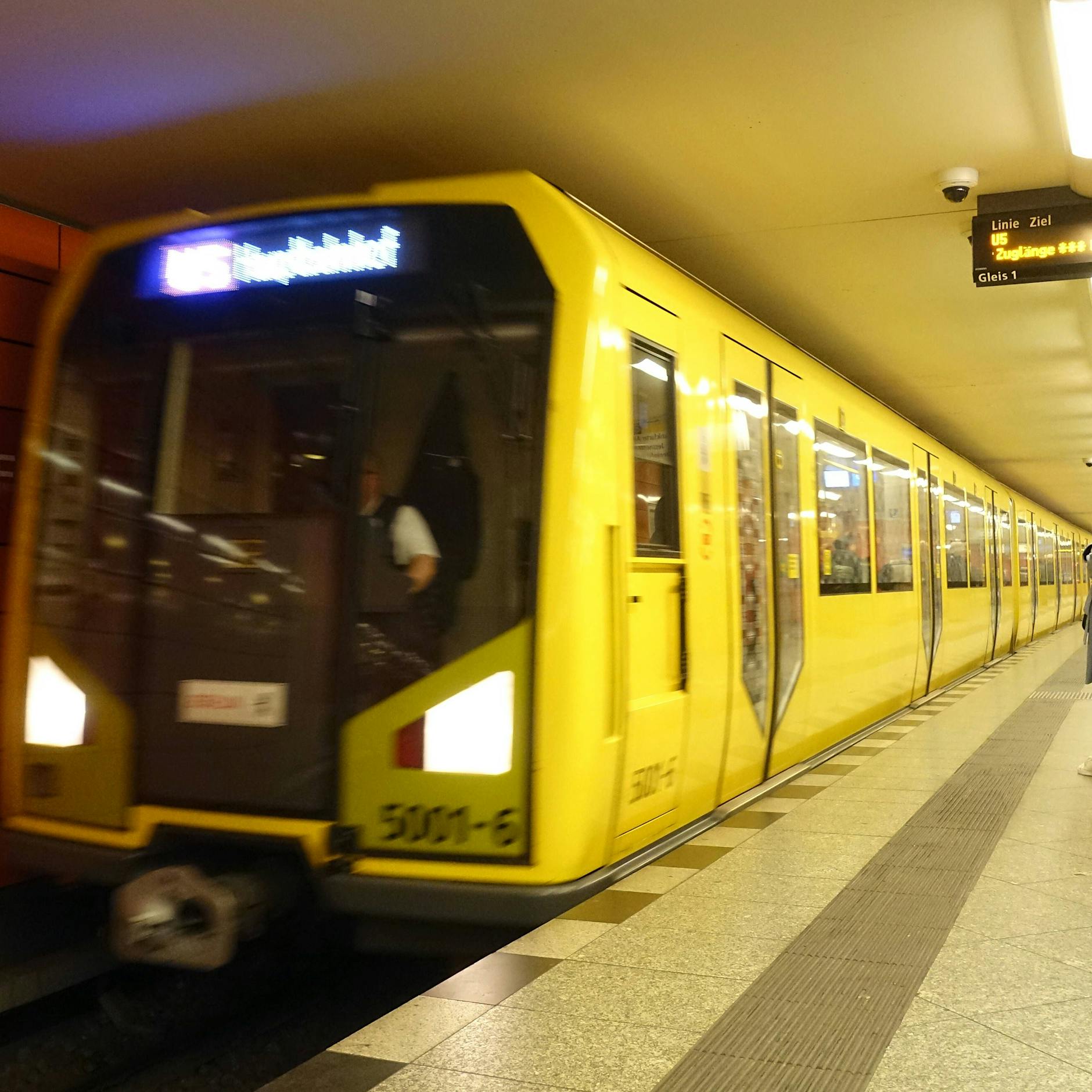 Hacker-Angriff auf BVG-Daten! DAS müssen Kunden jetzt dringend tun