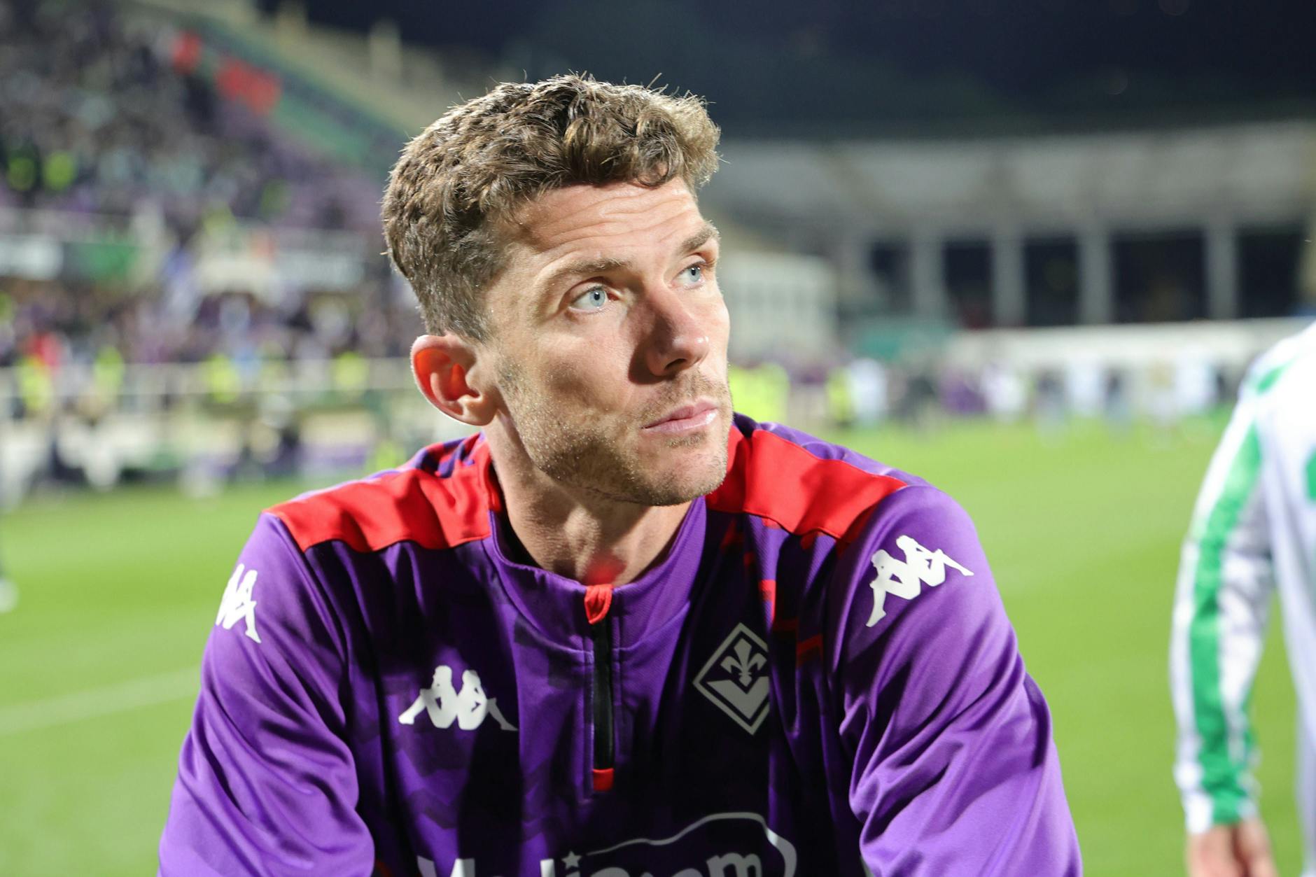 Robin Gosens droht mit der AC Florenz in der Schlussphase der Saison die sportlichen Ziele des Klubs zu verspielen.