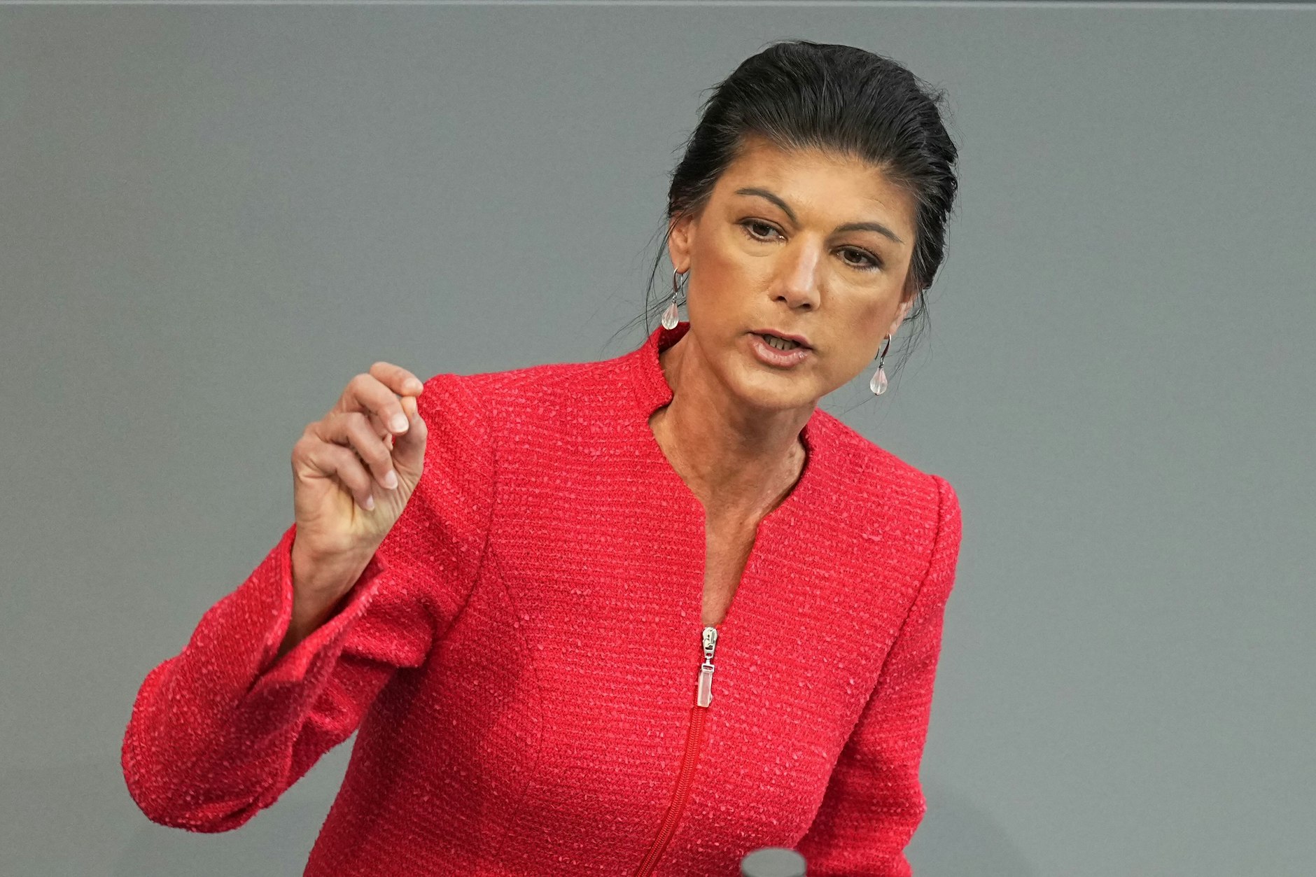 „Wie absurd, dass Friedrich Merz sich einbildet, er sei in der Position, Putin zu erpressen“, sagte Sahra Wagenknecht der Berliner Zeitung.