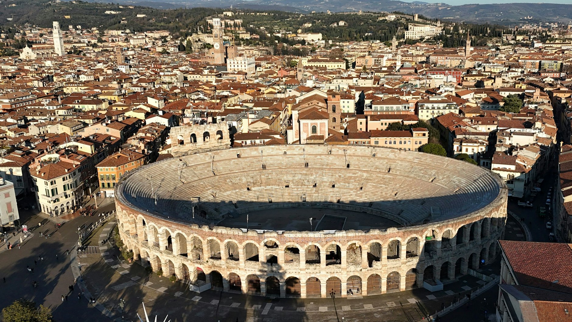 Auch das norditalienische Verona verbannt Diesel-Fahrzeuge von der Straße.