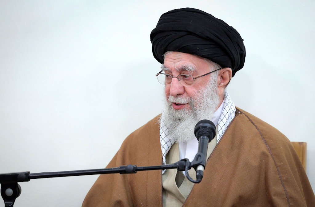 Iran ready for nuclear deal with Trump - | Khamenei advisor