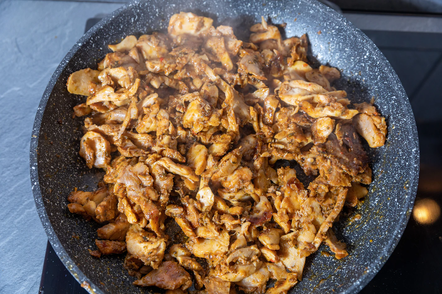 Rezept für würzige Gyros-Pfanne: So schmeckt‘s wie beim Griechen!
