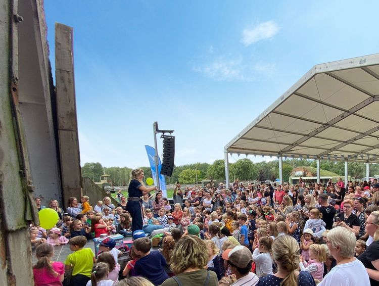 Image - DDR-Bands Silly und Co.: DIESEN Flugplatz machen sie zu ihrem Woodstock