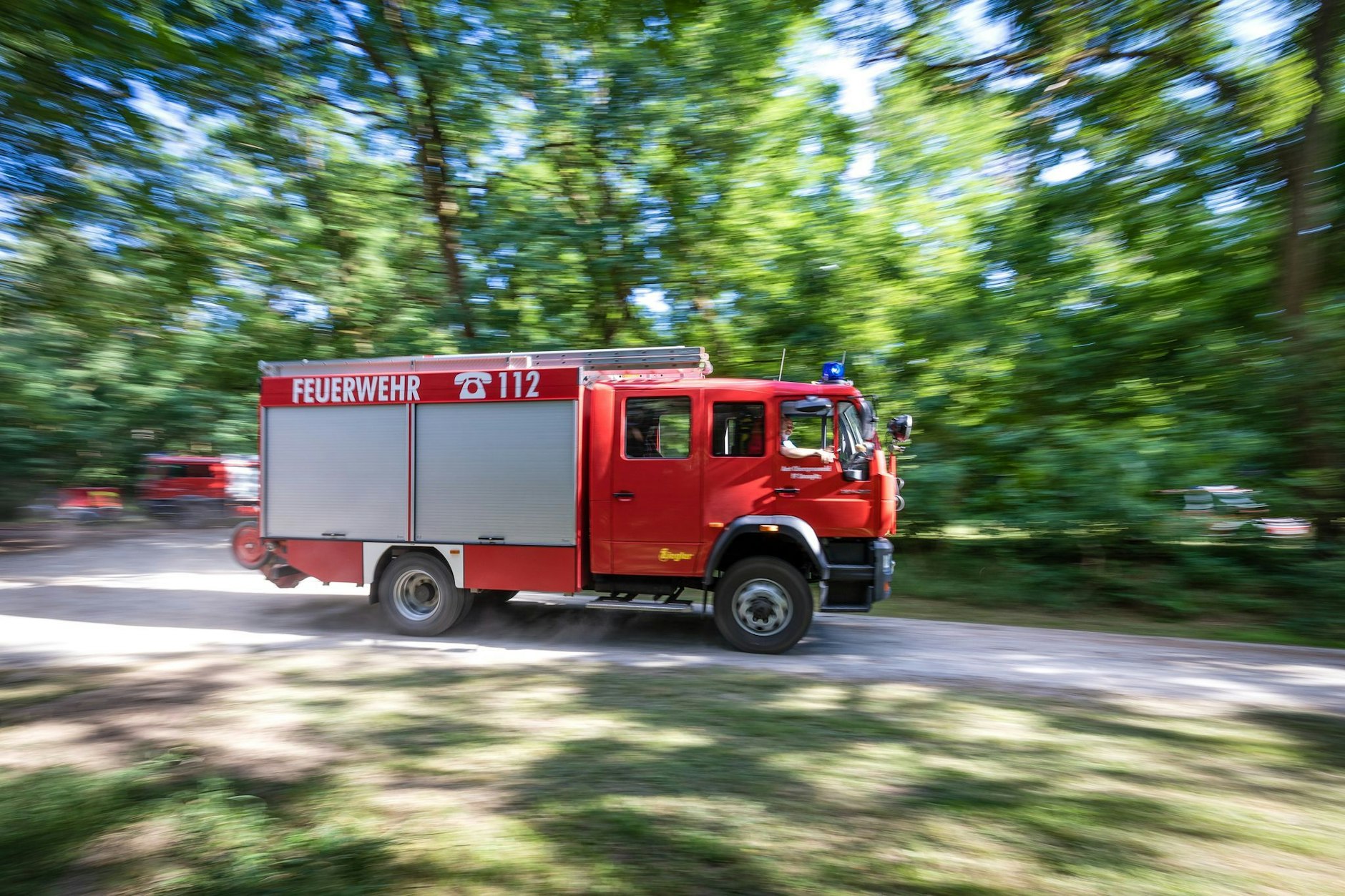 So ein Löschfahrzeug der Feuerwehr musste am Montagabend nach Weißensee ausrücken.
