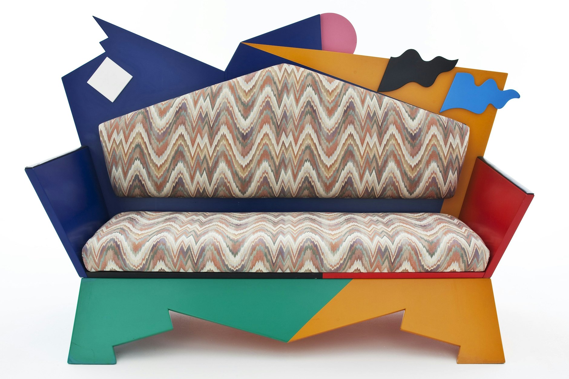 Auf der Design Week gibt’s auch Historisches zu sehen: hier Alessandro Mendinis Sofa „Kandissi“ von 1979.