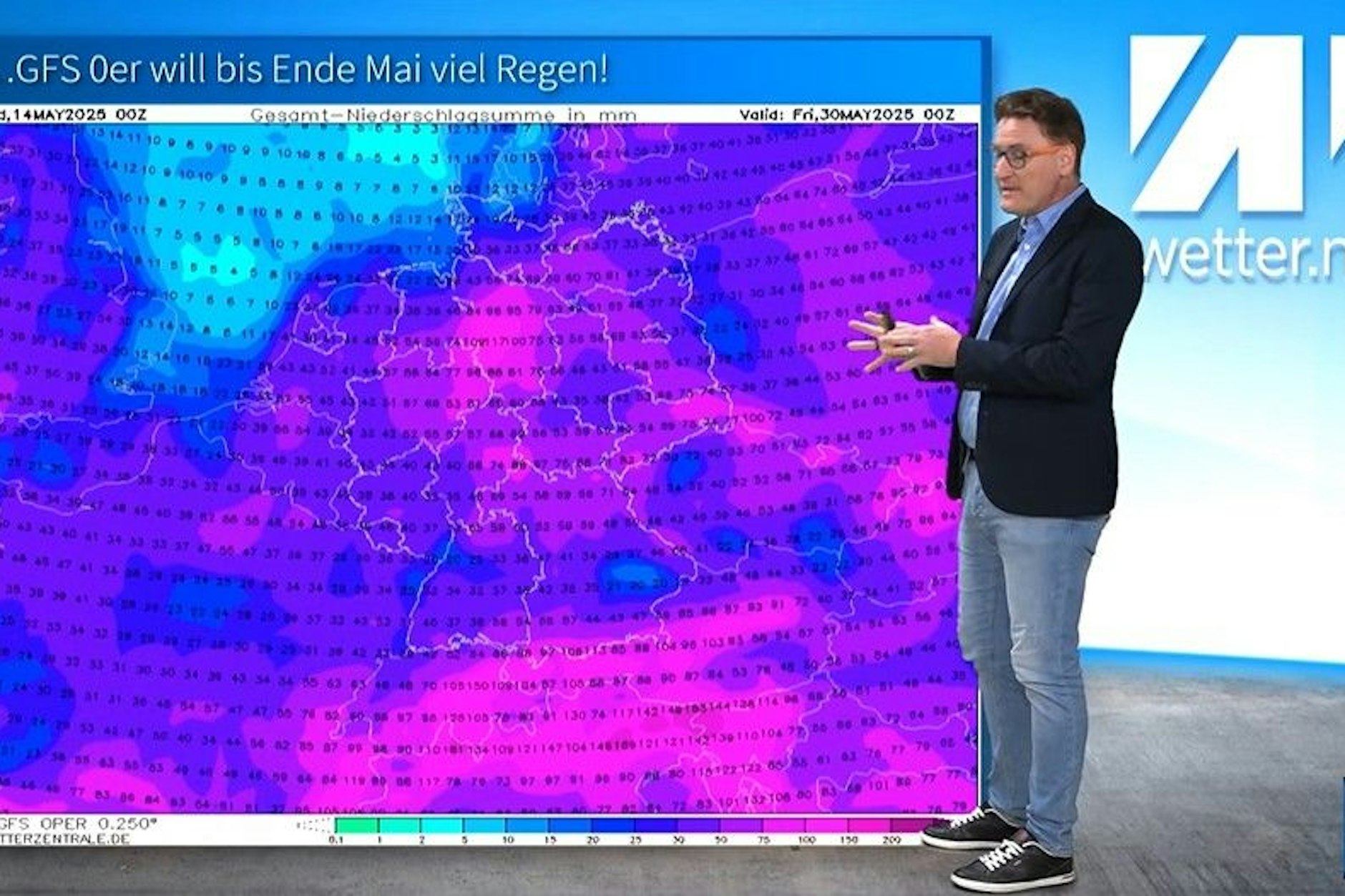 Wetter-Experte Dominik Jung verrät, wo es zum Monatsende besonders heftig regnen soll.