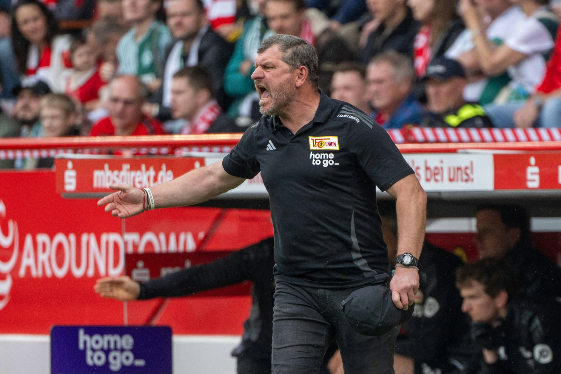 Auslaufen ist nicht: Union-Trainer Steffen Baumgart machte vor dem Spiel beim FC Augsburg seinen Profis eine Ansage.