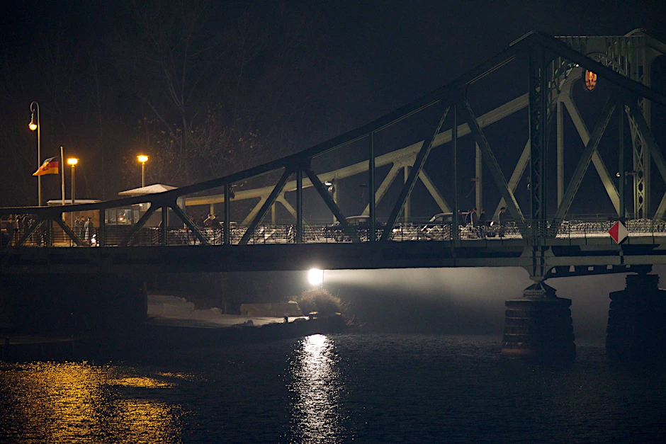 Filmdreh für Spielbergs „Bridge of Spies “am Originalschauplatz der Glienicker Brücke