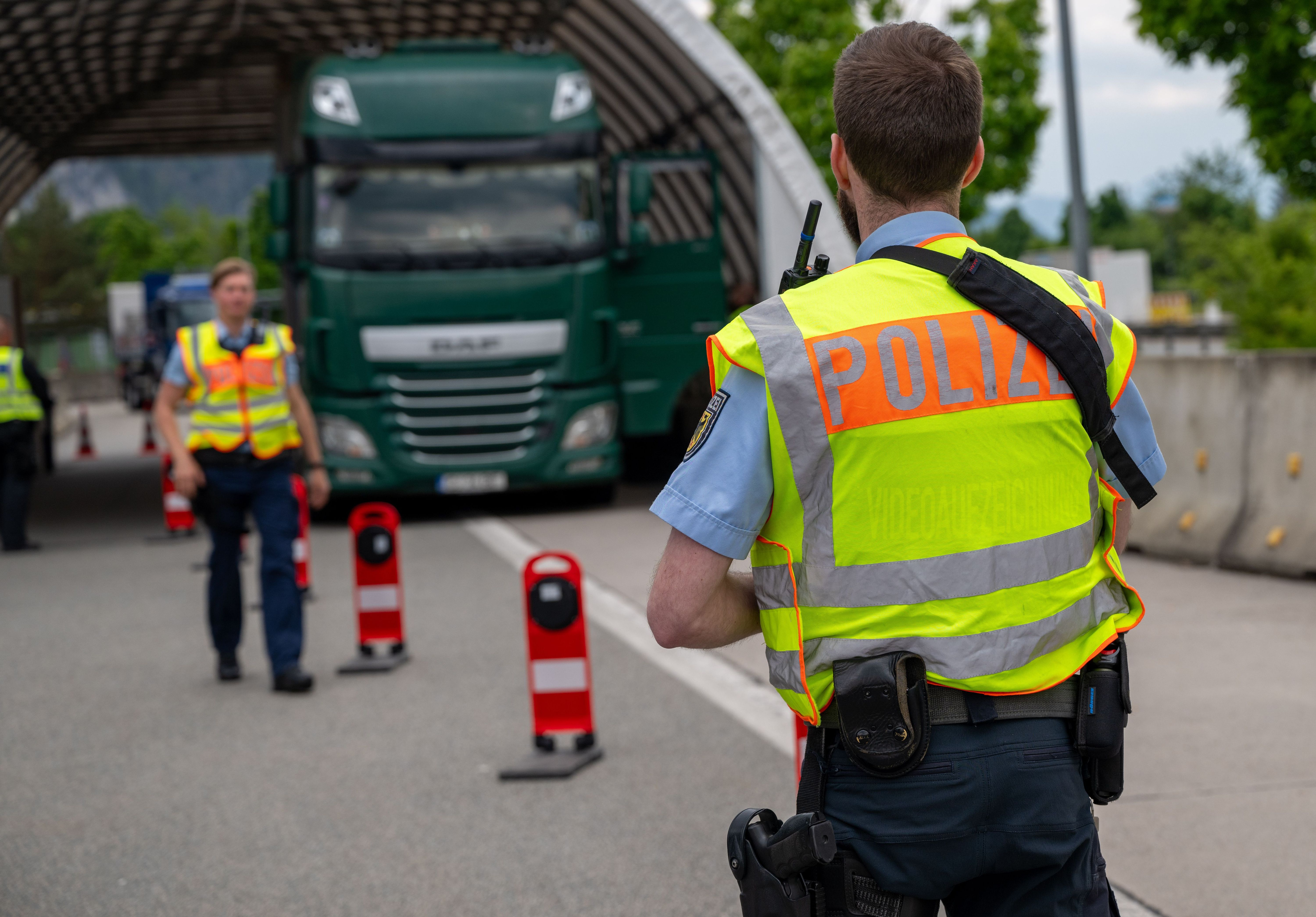 Wegen Merz’ Grenzkontrollen: Ohne dieses Dokument dürfen Sie im Flixbus nicht mehr mitfahren