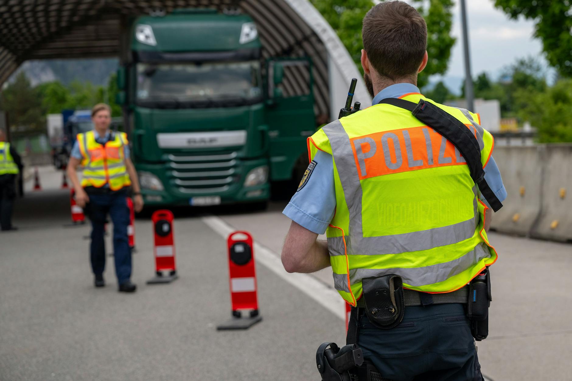 Unter CSU-Innenminister Alexander Dobrindt wurden Grenzkontrollen an den deutschen Außengrenzen verstärkt.