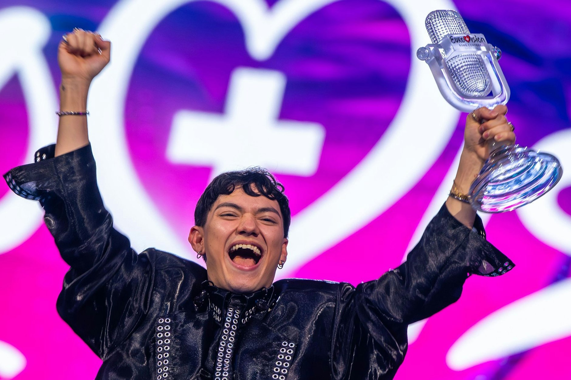 JJ aus Österreich gewann mit „Wasted Love“ den 69. ESC.