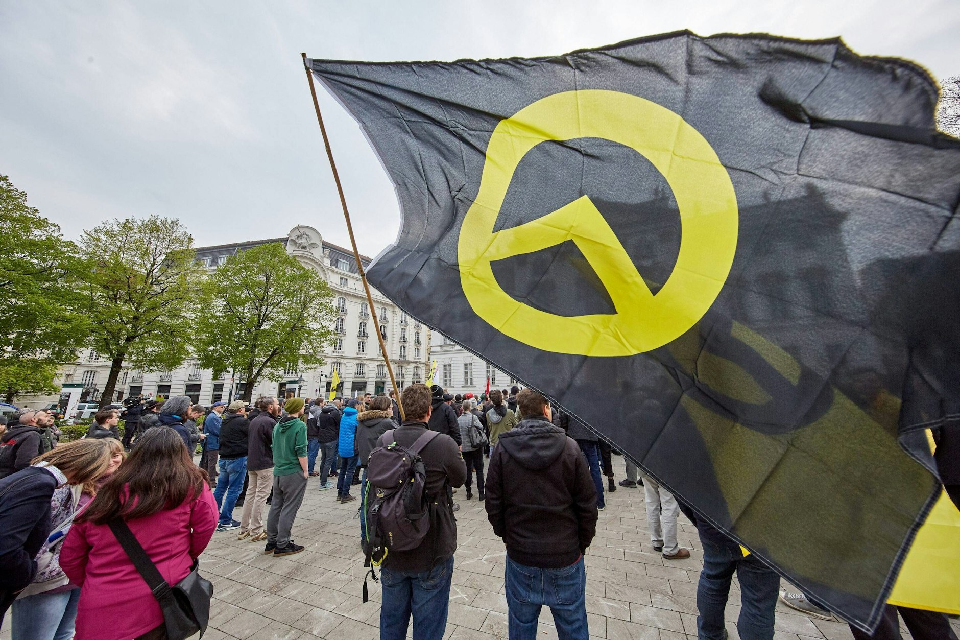 Mitglieder der Identitären Bewegung wurden an der Ausreise aus Deutschland gehindert.