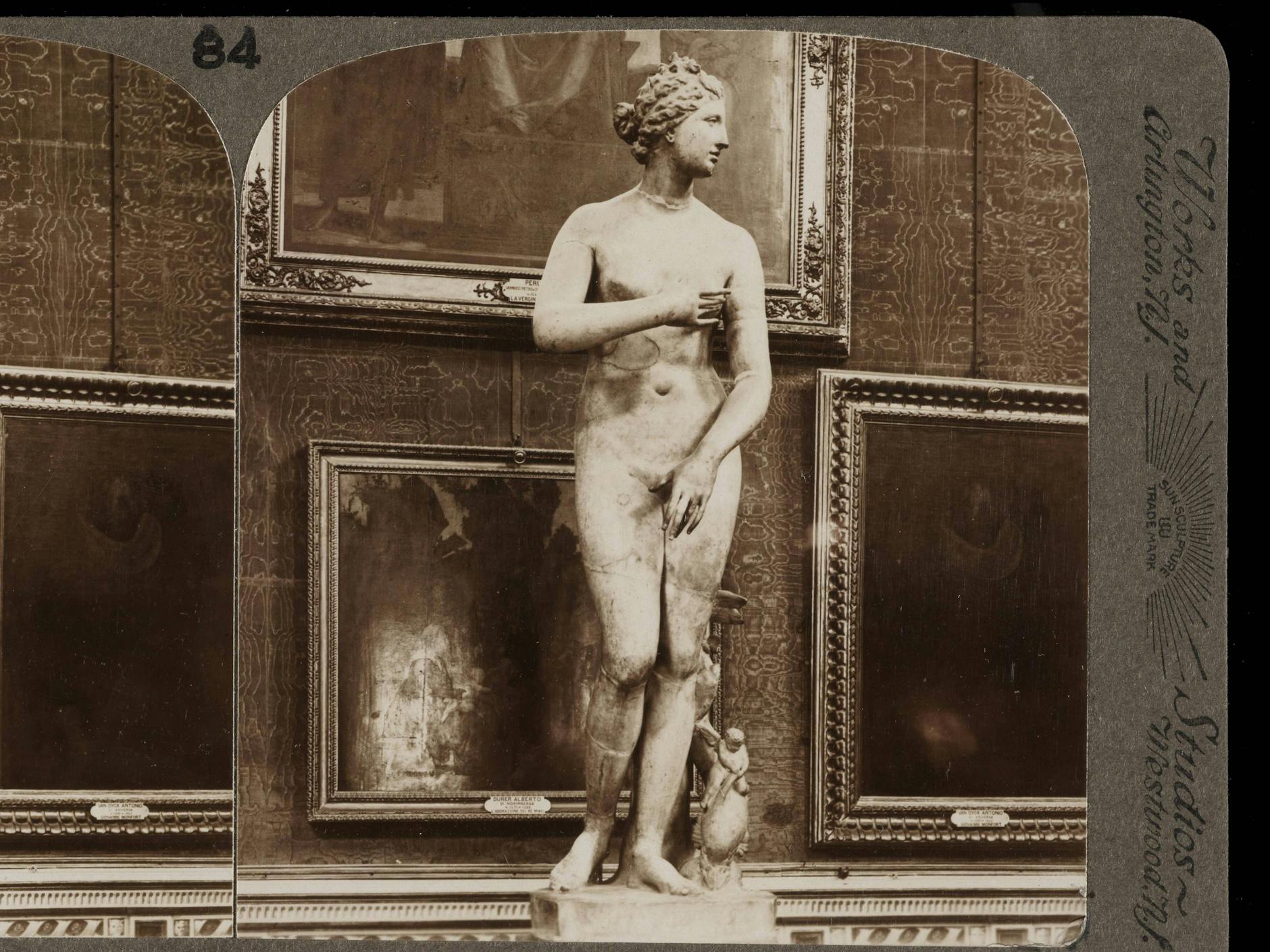 Historisches Foto zeigt die originale Figur der Venus de Medici, die im Uffizien-Palast in Florenz (Italien) steht.