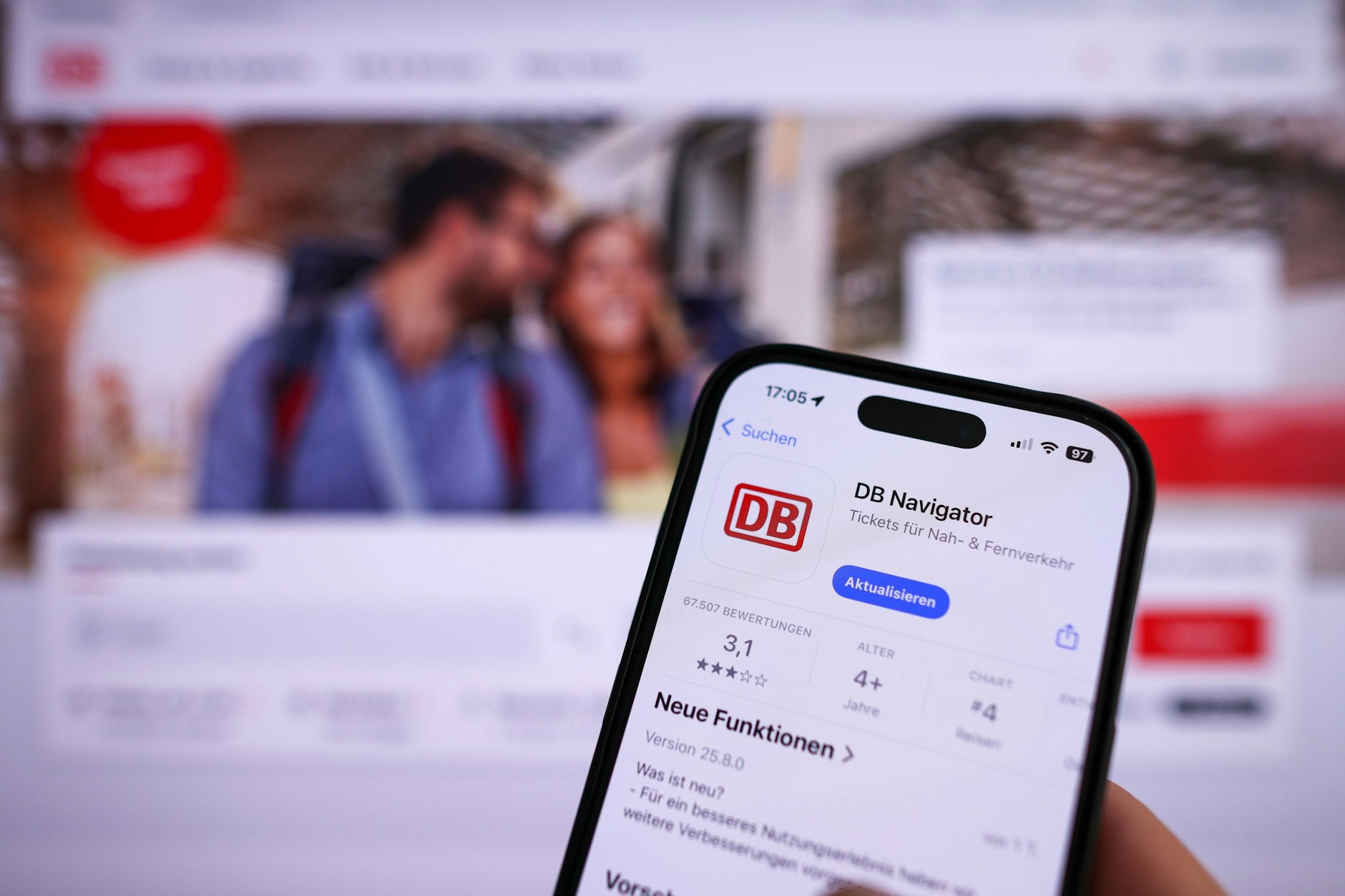 Am Montag wird das Landgericht Frankfurt über die Rechtmäßigkeit der Datenverarbeitung in der Bahn-App DB Navigator entscheiden.