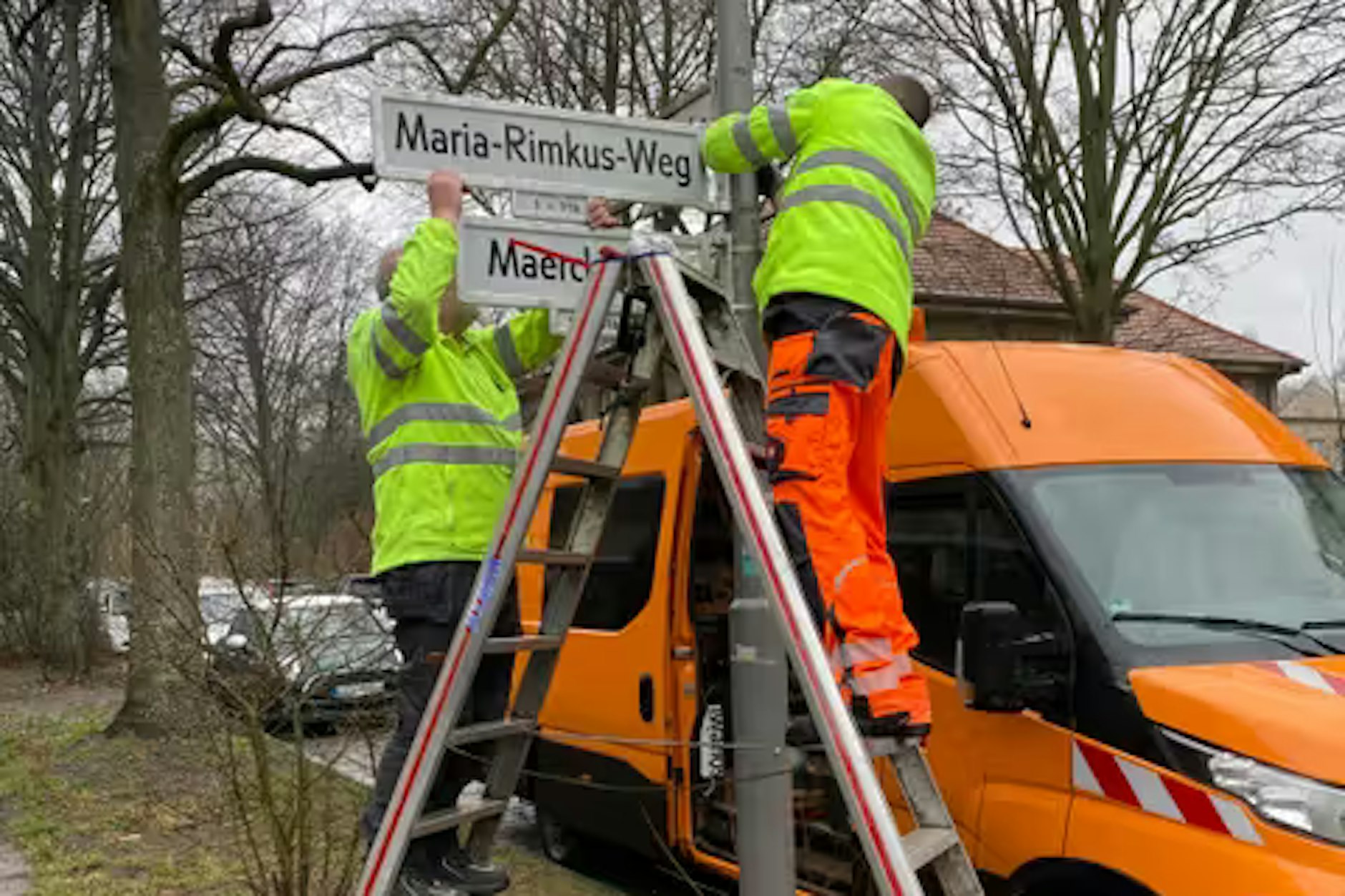 Der ehemalige Maerckerweg wurde im Jahr 2023 nach Maria Rimkus benannt. Sie verhalf während der NS-Zeit jüdischen Bürgern zur Flucht.