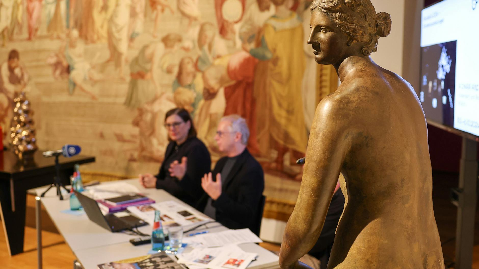 Die Venus, die aus einer Bundesbehörde in Berlin verschwand: Im Grassi Museum in Leipzig ist die nackte Schönheit aus Bronze nun zu sehen.
