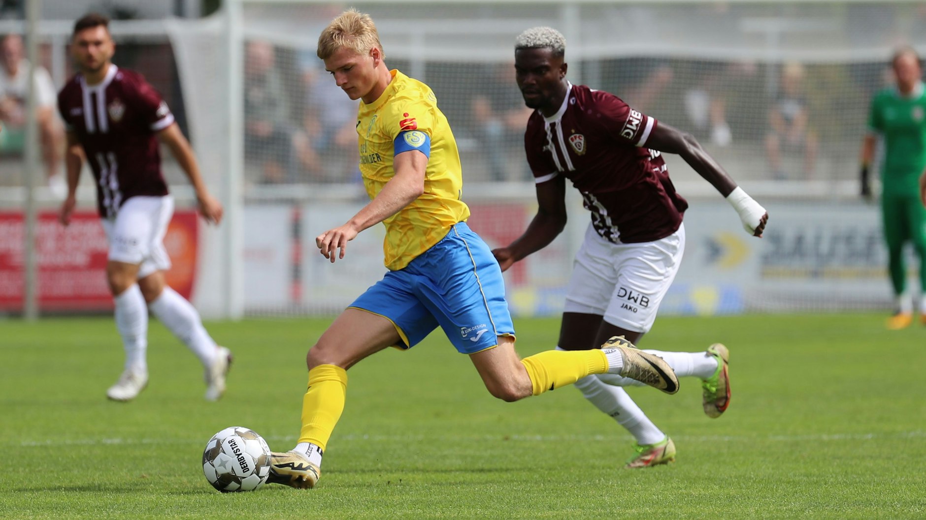 Einer kommt, einer geht: Levin Mattmüller (l.) kommt aus Luckenwalde zum BFC, Mcmoordy Hüther wechselt nach Greifswald.