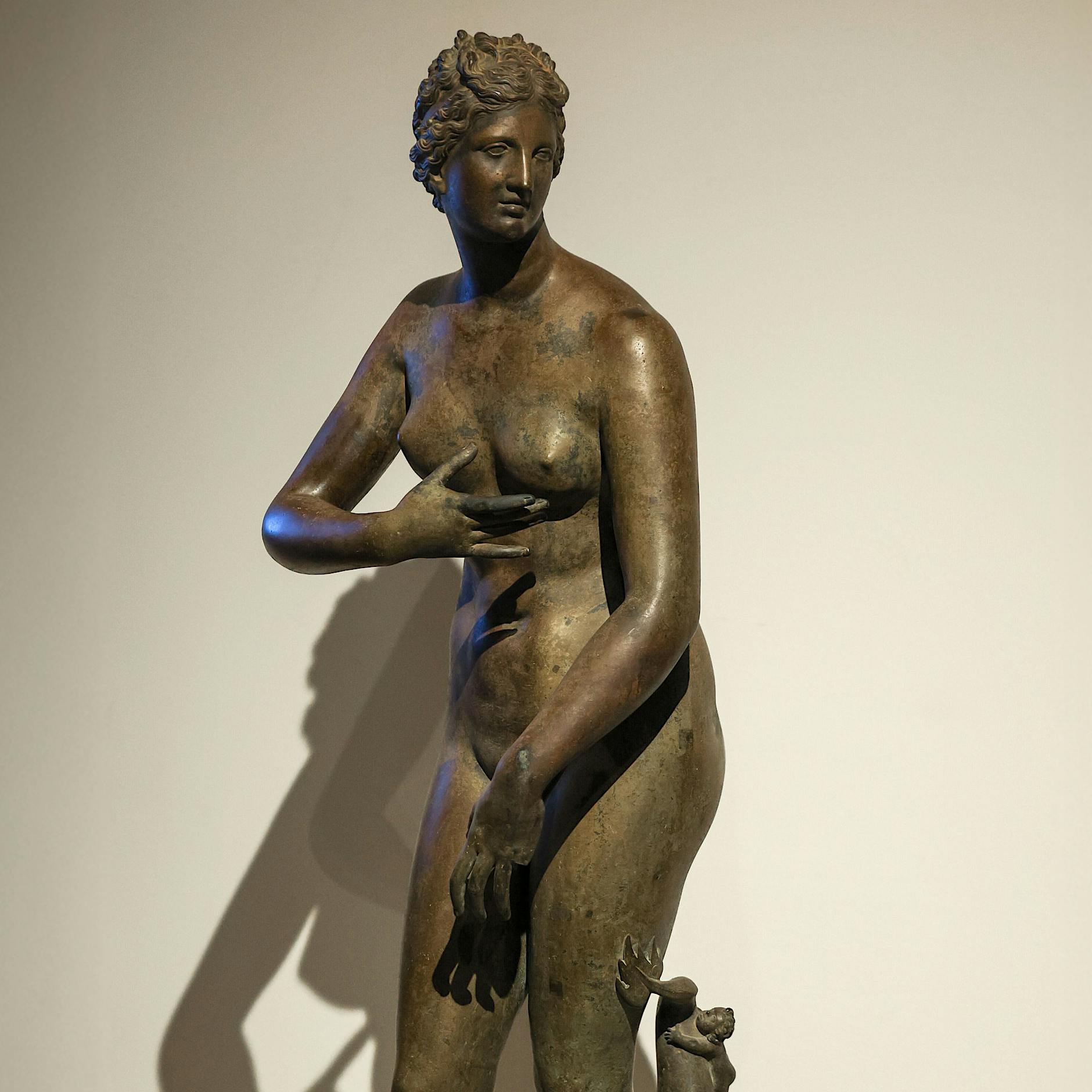 Nackte Venus sorgt für Wirbel: Bundesamt entfernt Skulptur wegen Sexismus-Kritik