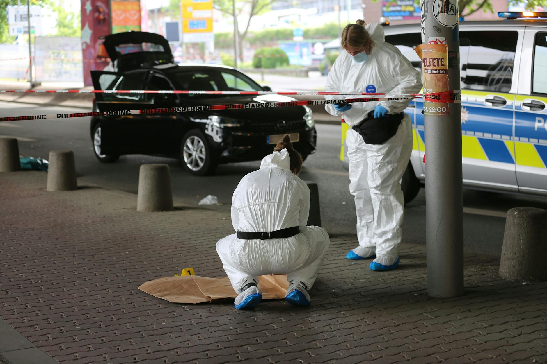 Mehrere Menschen wurden bei dem Messerangriff von Bielefeld verletzt.