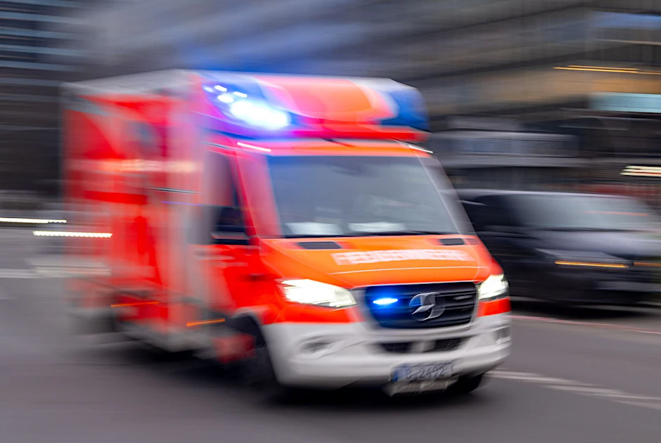 Der 24-jährige Verletzte wurde im Krankenhaus behandelt.