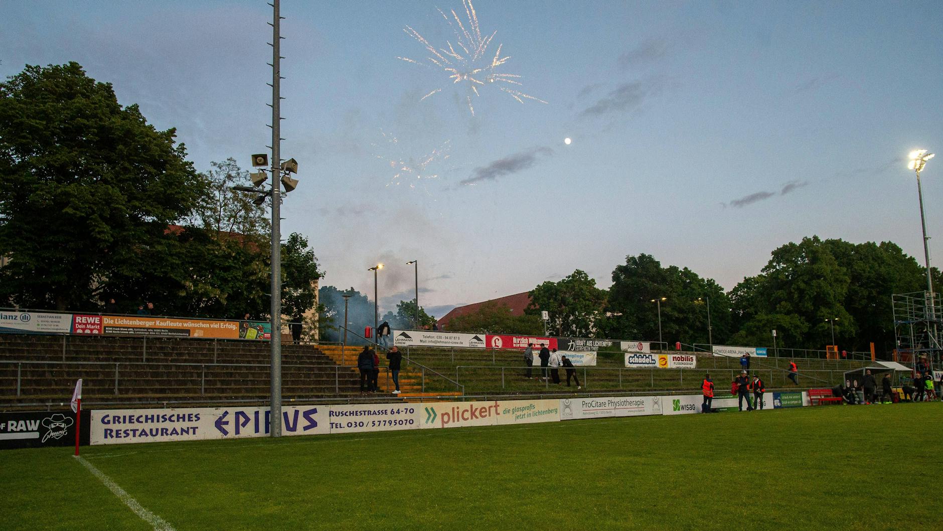 Die Idylle trügt. Rund ums Zoschke-Stadion tobt eine Amtsposse.