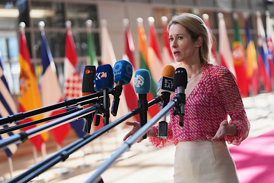 Brüssel: Die Chefin der Außenpolitik der Europäischen Union, Kaja Kallas, spricht zu Medienvertretern vor einem Treffen der EU-Verteidigungsminister im Gebäude des Europäischen Rates in Brüssel.