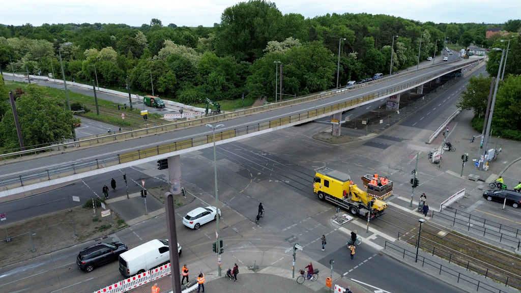 Komplett-Sperrung an der Wuhlheide: So fahren jetzt Autos und Straßenbahnen