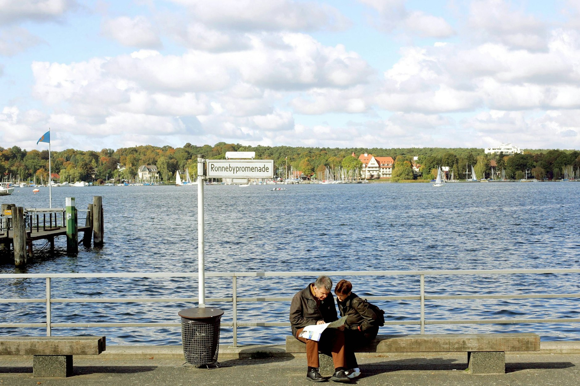 Steglitz-Zehlendorf: Der erste Bauabschnitt an der Ronnebypromenade wird fertiggestellt.