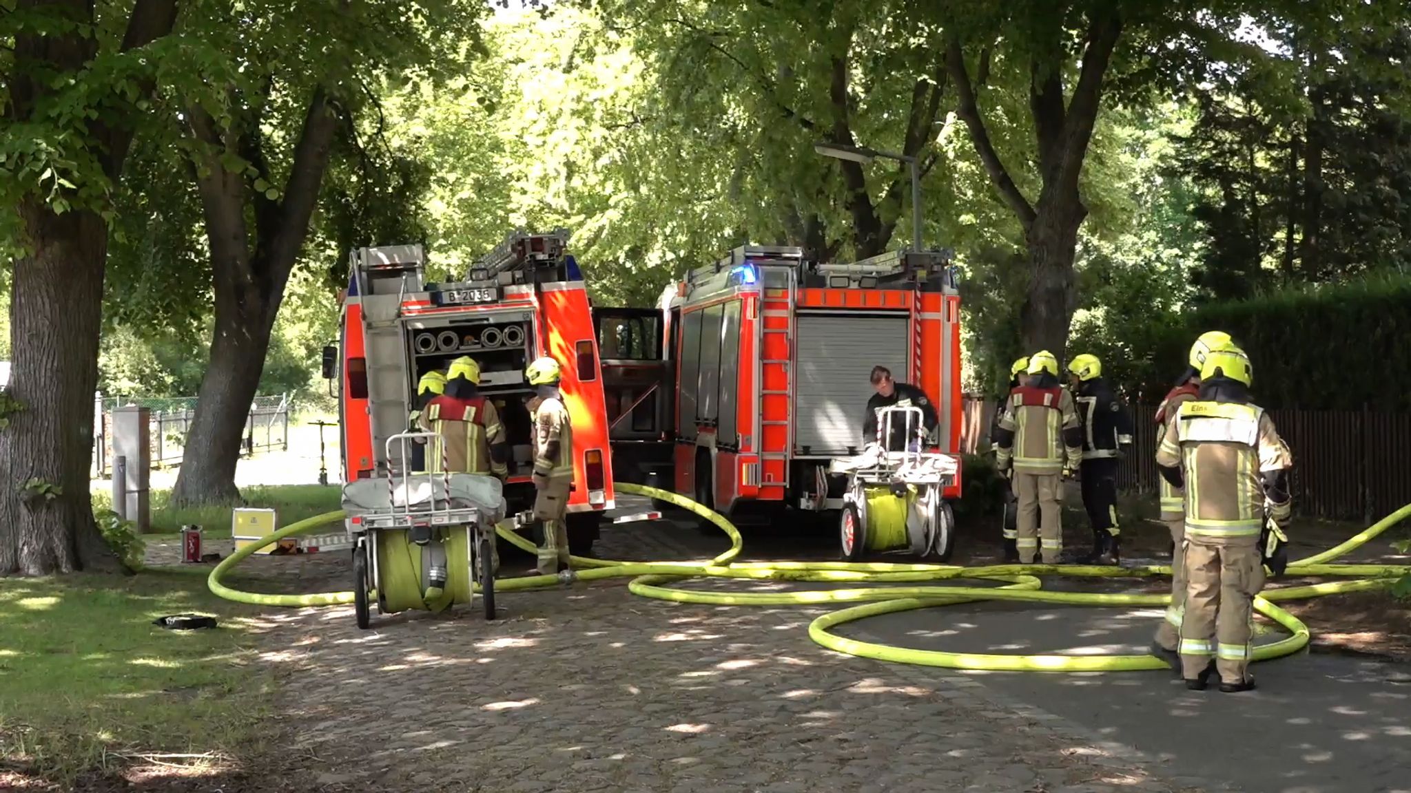Berlin-Staaken: Leiche nach Brand in Villa von Feinkost-König entdeckt