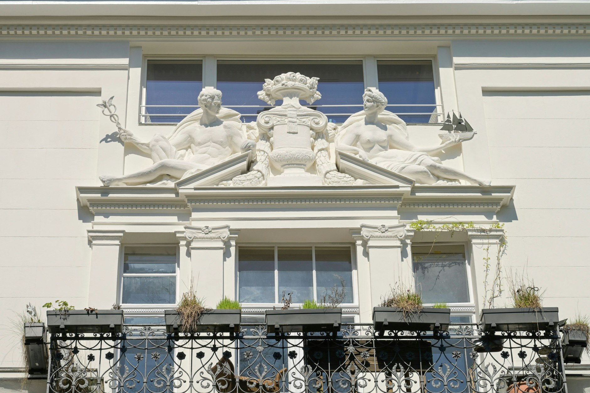 Eine Villa in Grunewald: Hier sind nicht nur die Fassaden luxuriös.
