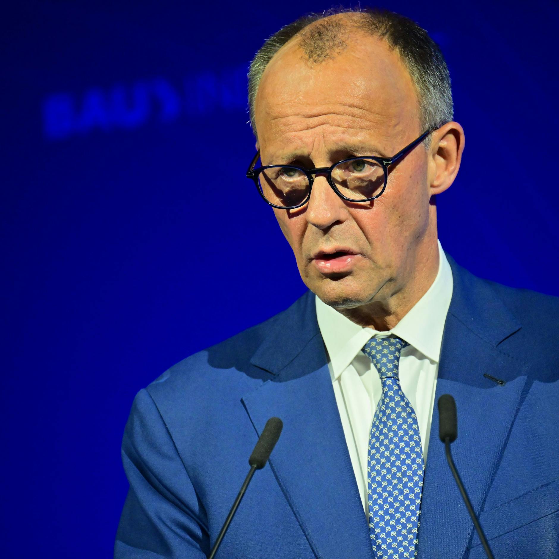 Image - Schockierende Russland-Wende: Trump lässt Merz ins Messer laufen