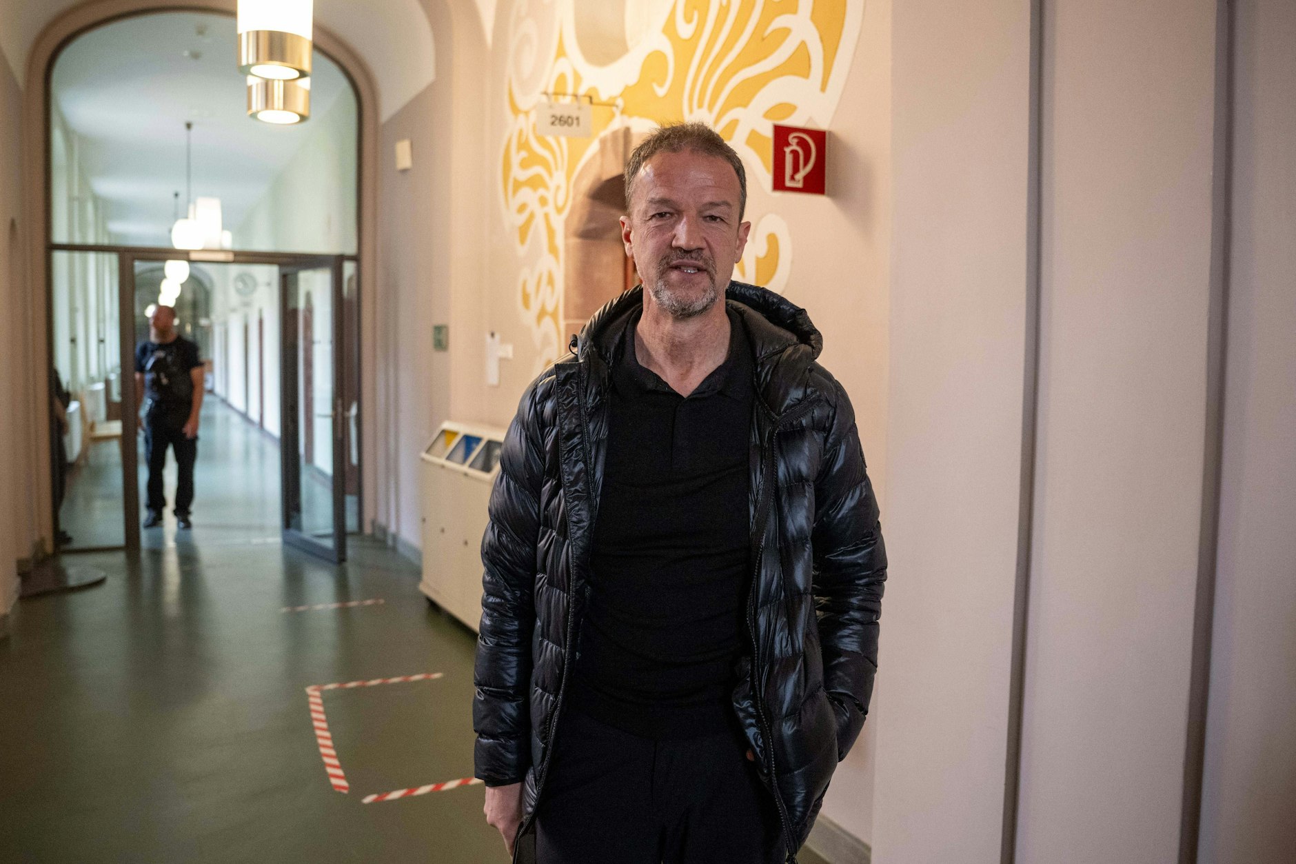 Herthas Ex-Manager erschien Donnerstag am Landgericht persönlich zum Millionen-Prozess gegen Hertha BSC.