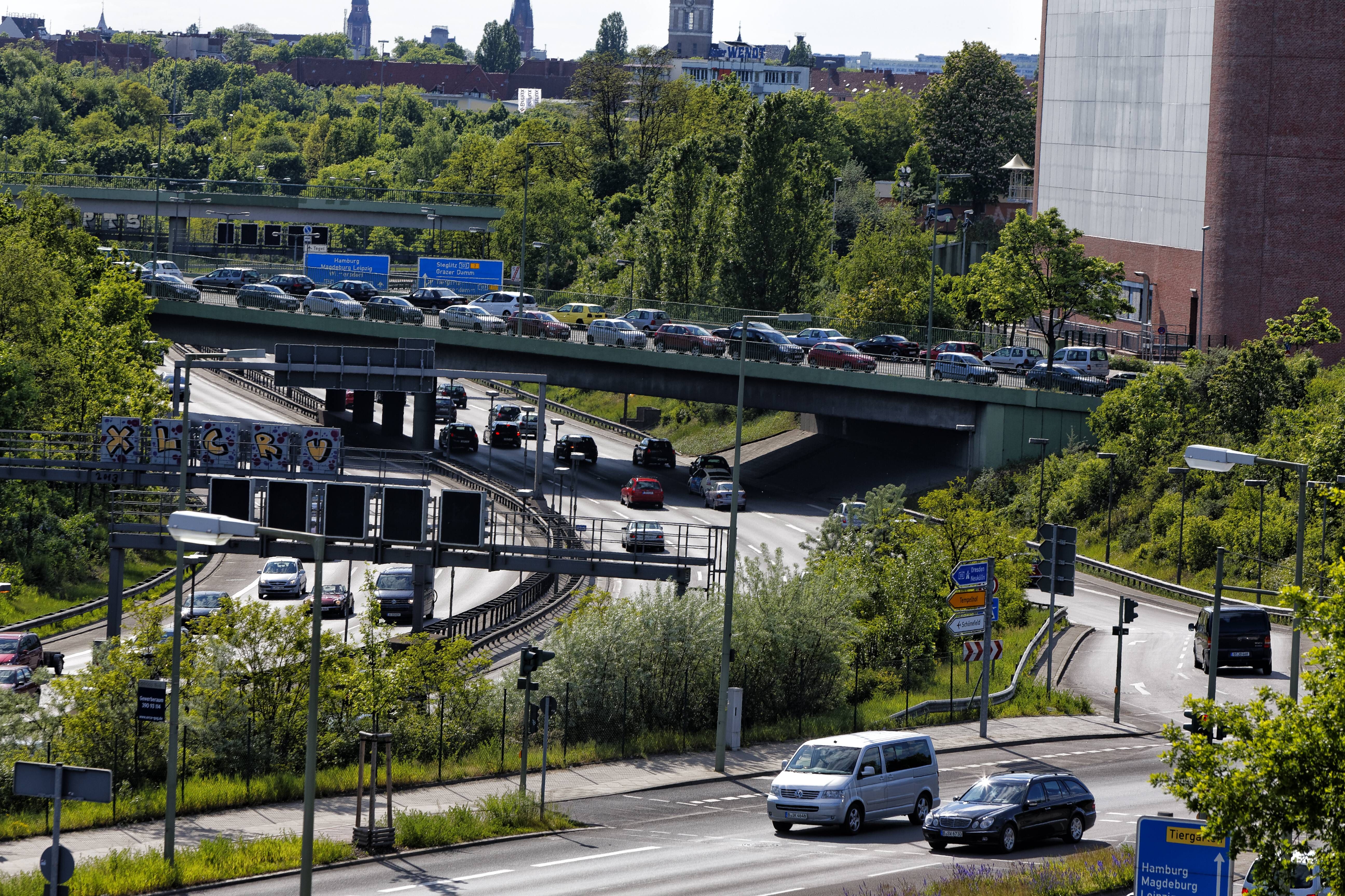 Schock bei nächster A100-Brücke: „Versteckte technische Mängel“
