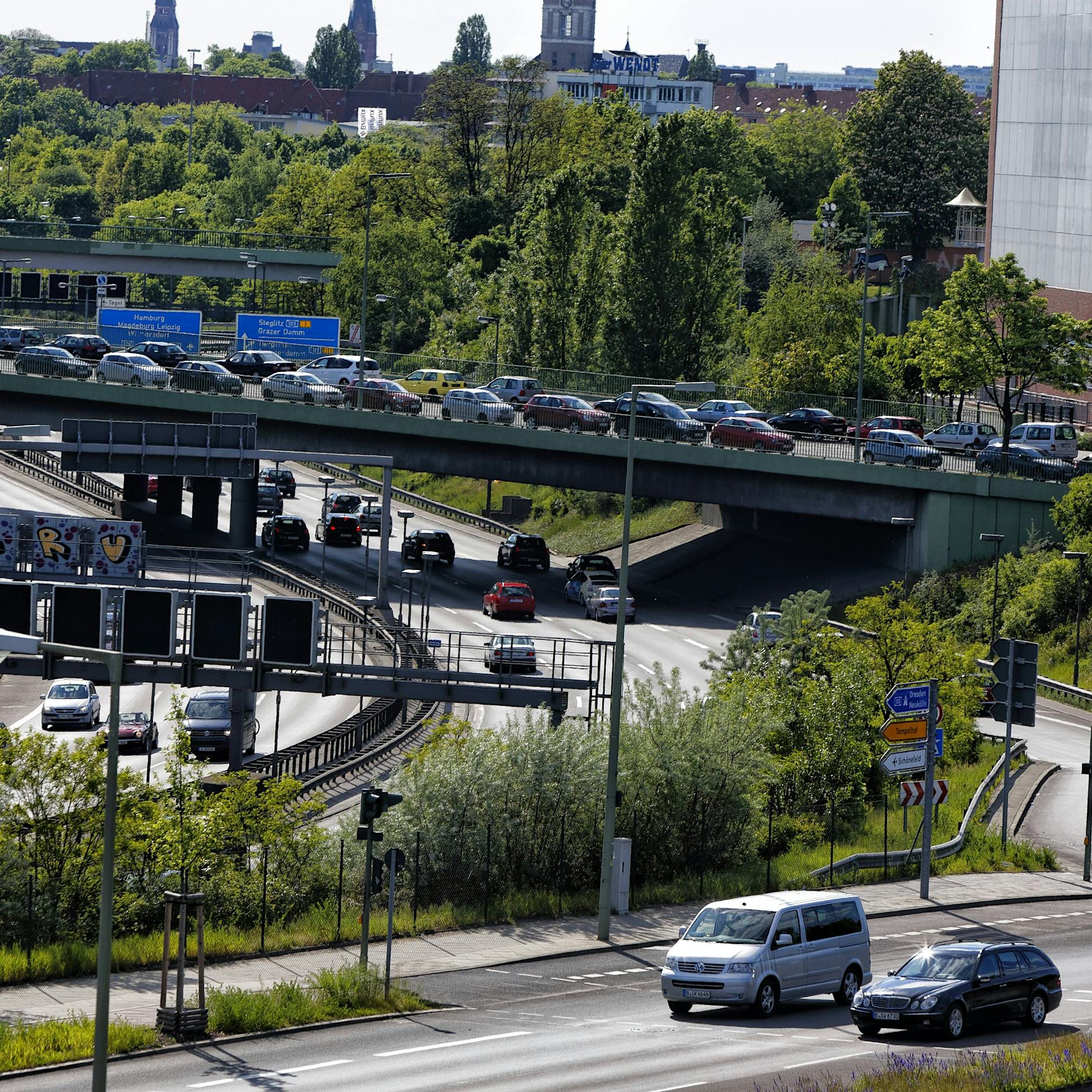 Schock bei nächster A100-Brücke: „Versteckte technische Mängel“