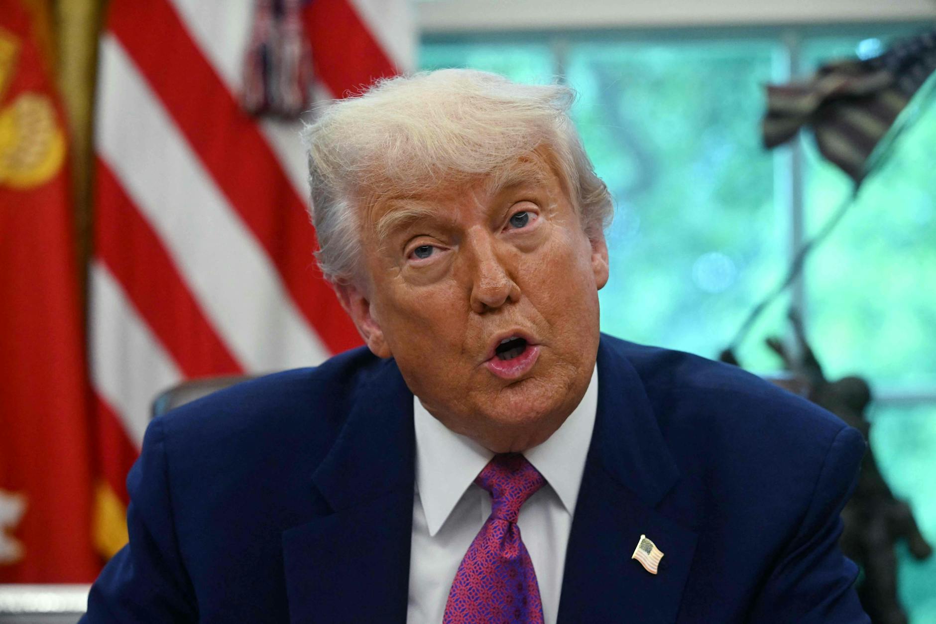 US-Präsident Donald Trump spricht im Weißen Haus.