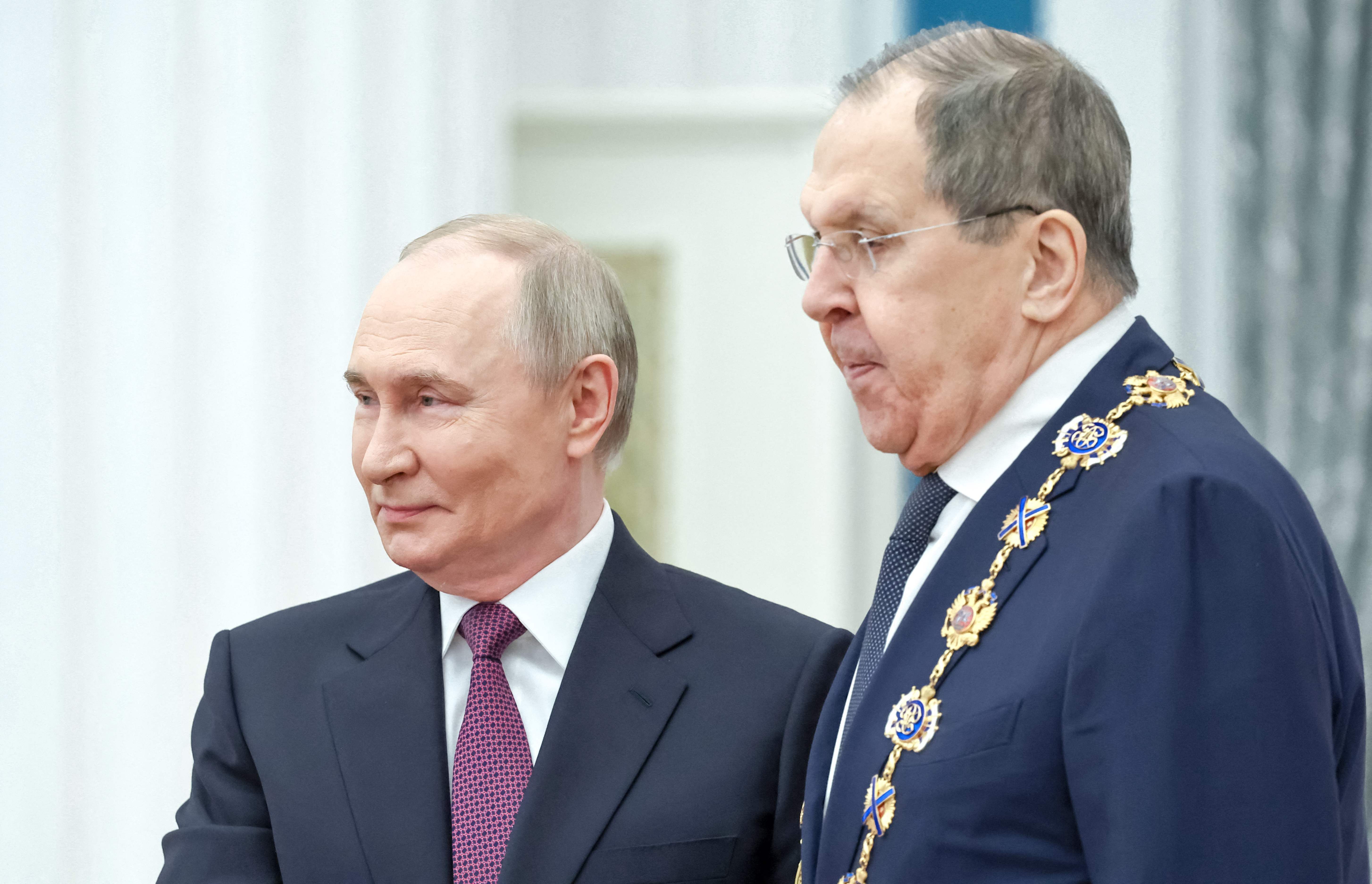 „Selenskyj-Junta“: Will Putin ein Friedensabkommen erst nach Ukraine-Wahlen?